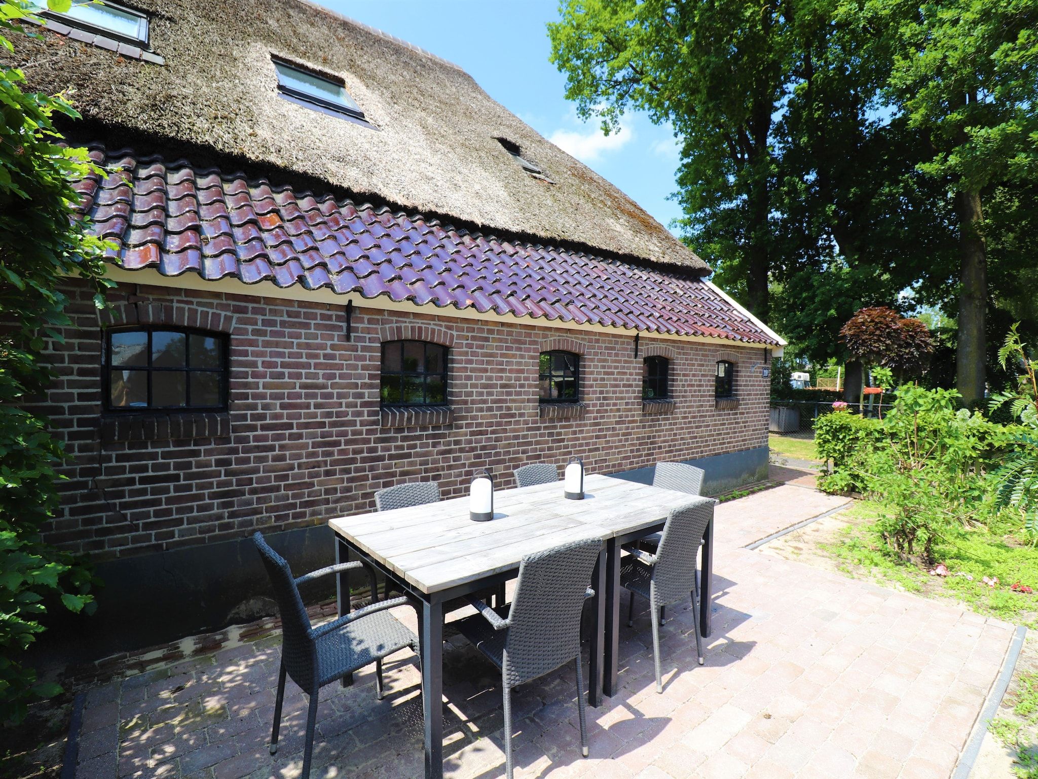 De tuin van Boerderij Mulder Dalerveen in Dalerveen
