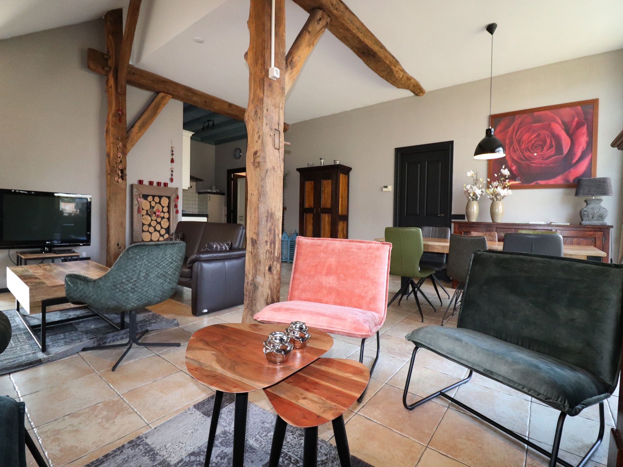 De woonkamer van Boerderij Mulder Dalerveen in Dalerveen