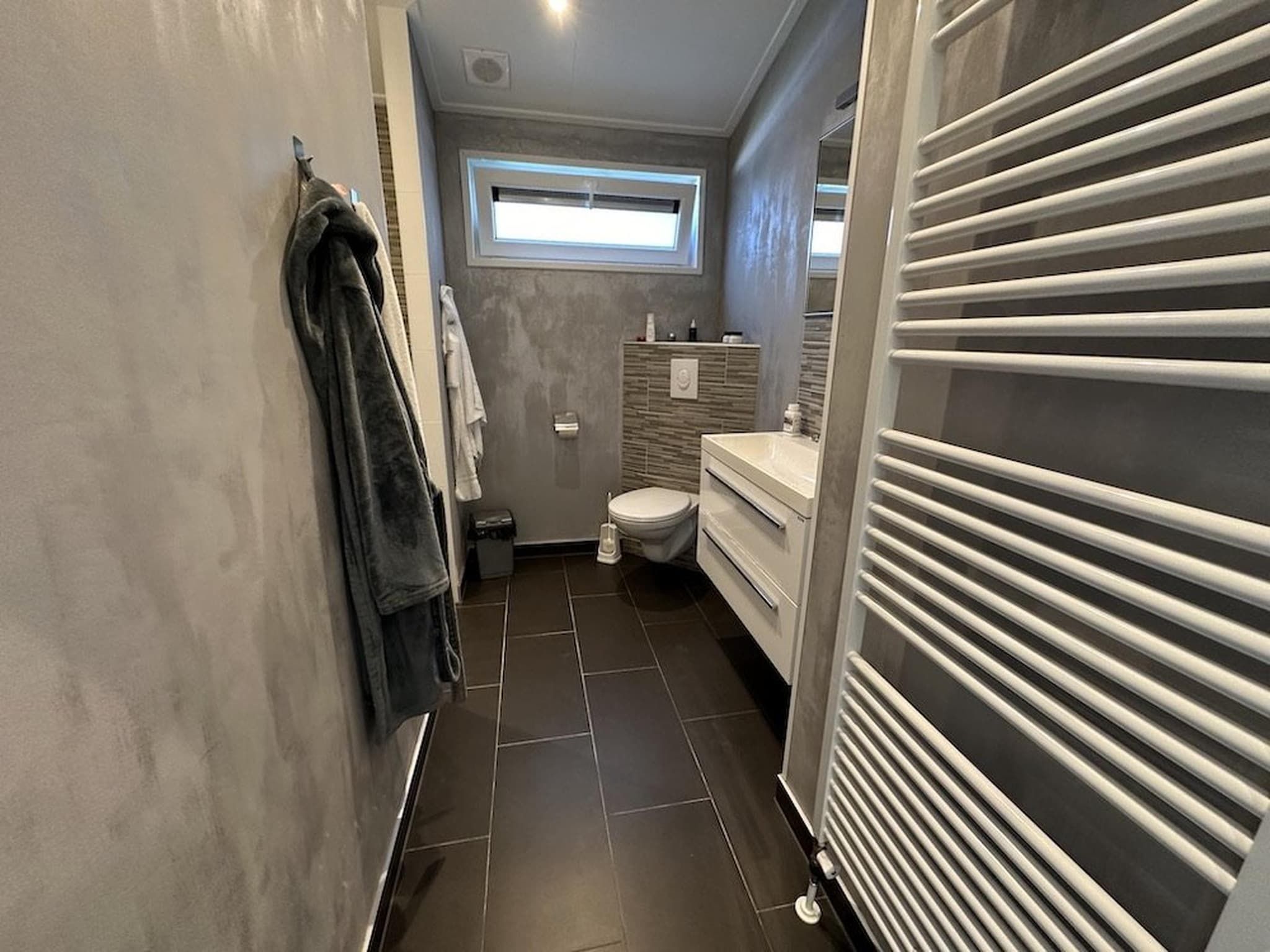 De badkamer van Hackfort kavel 143 in Biddinghuizen