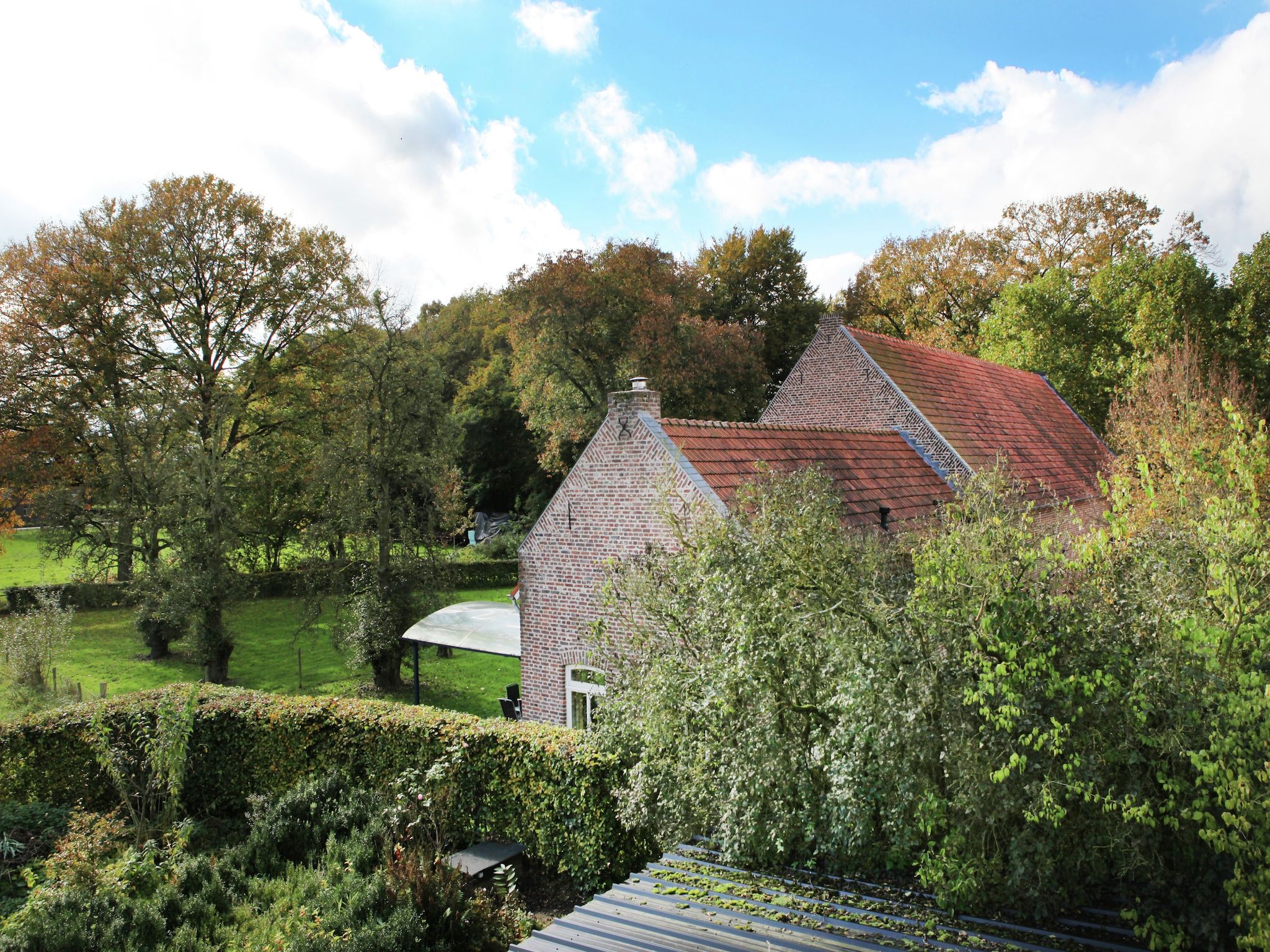 De buitenkant van Klein Paarlo in Sint Odilienberg