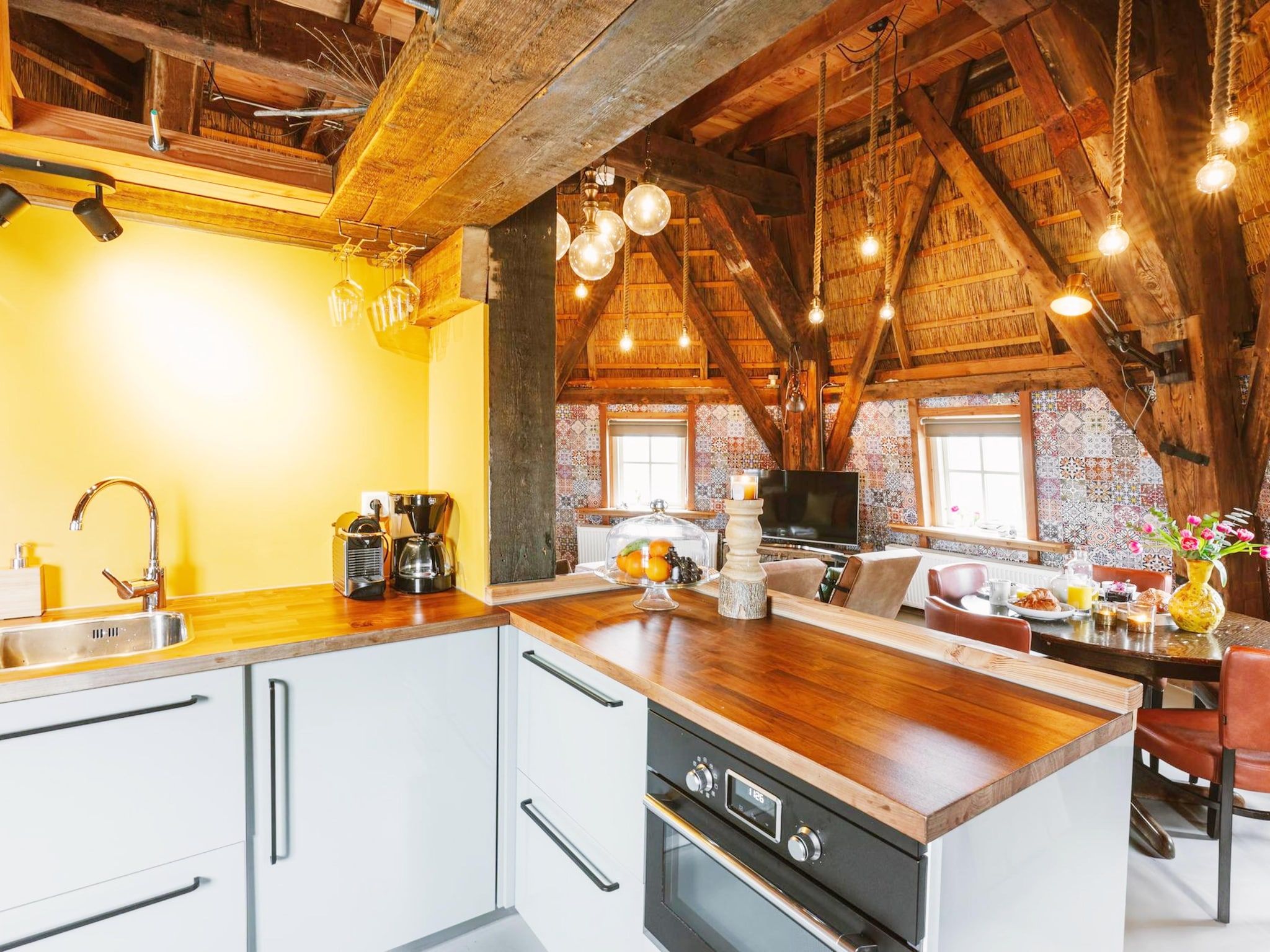 De keuken van De Molen van Egmond in Egmond aan den Hoef