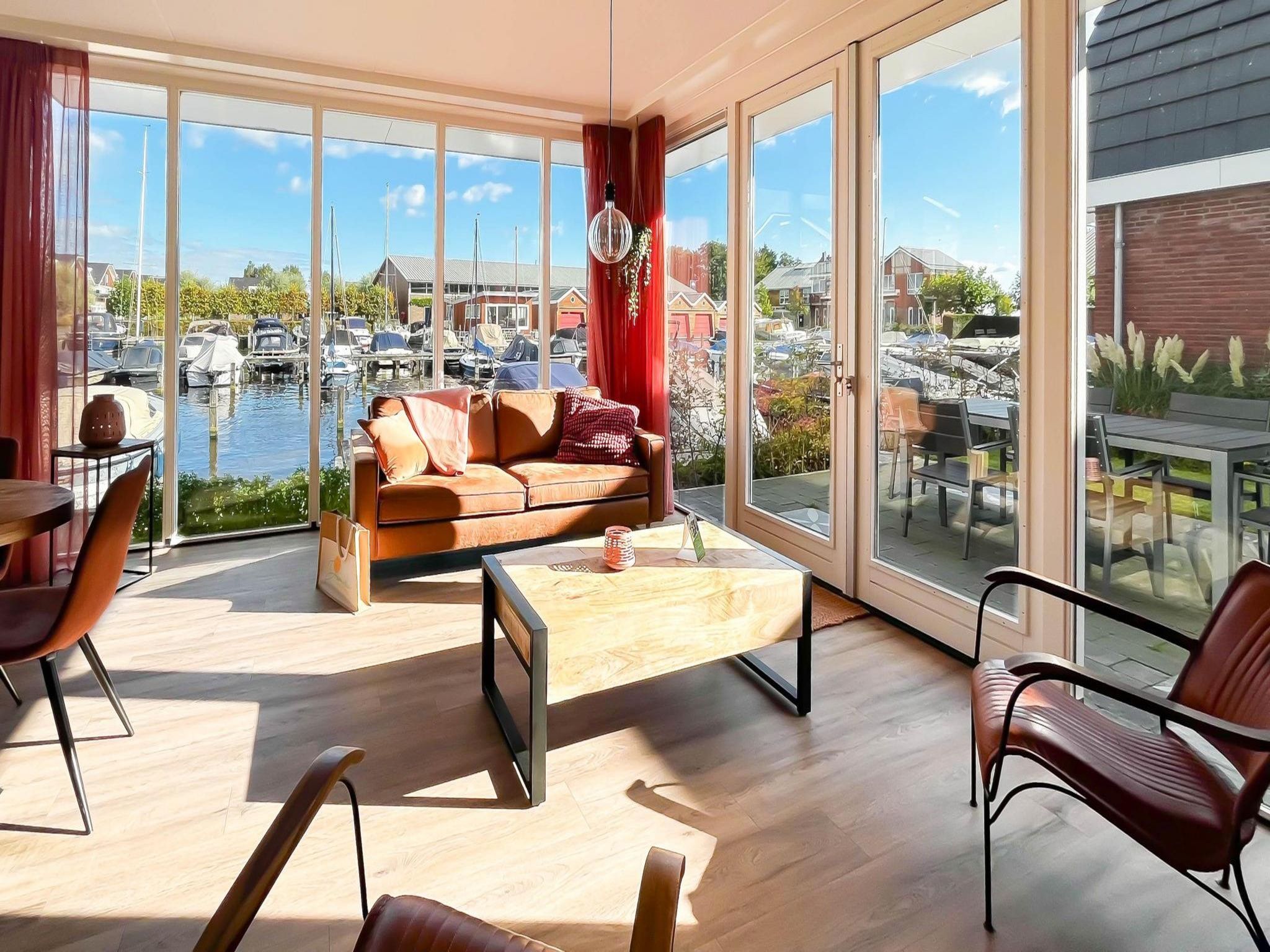 De woonkamer van Havenzicht in Uitgeest