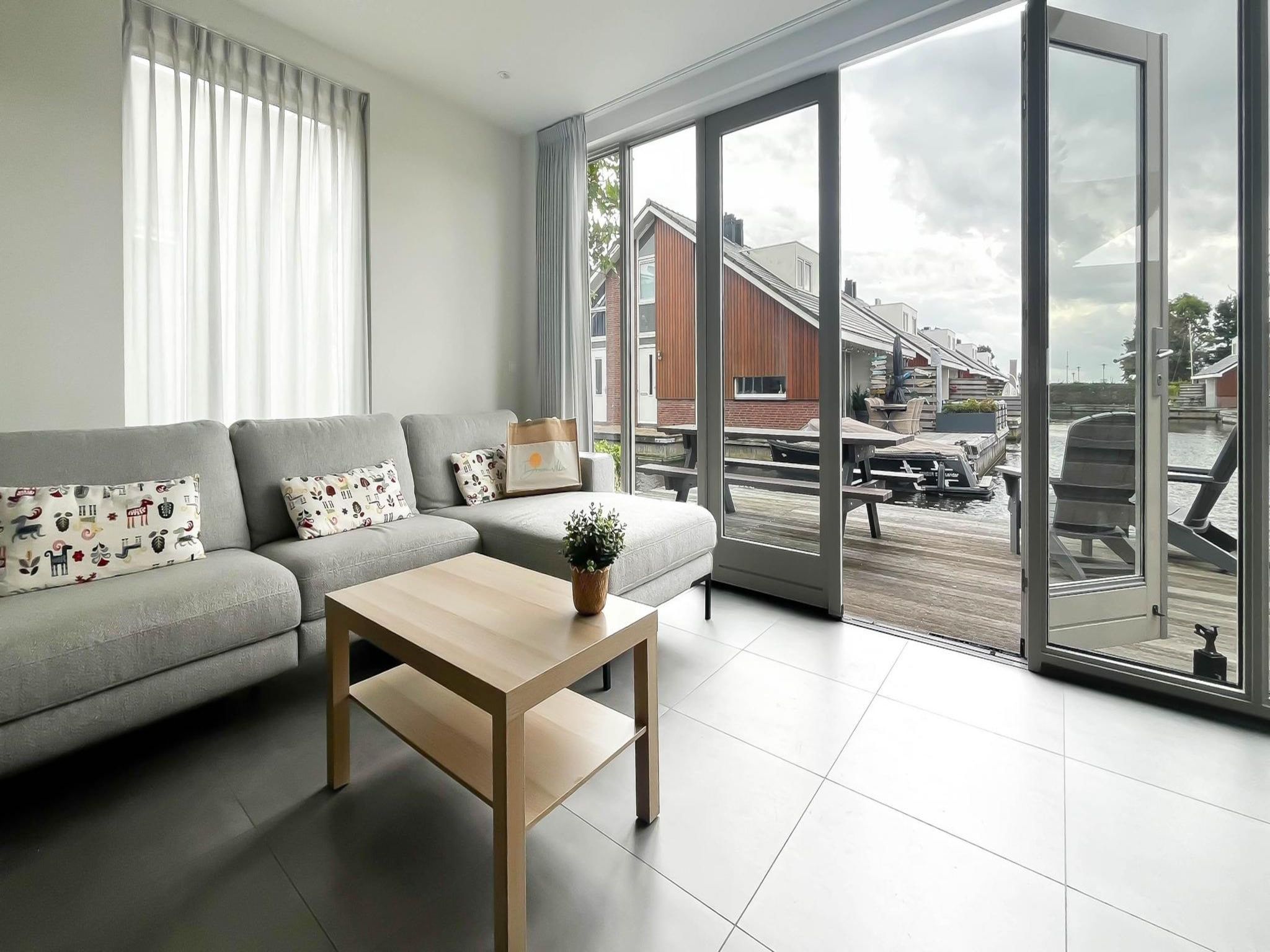 De woonkamer van Schelpzicht in Uitgeest
