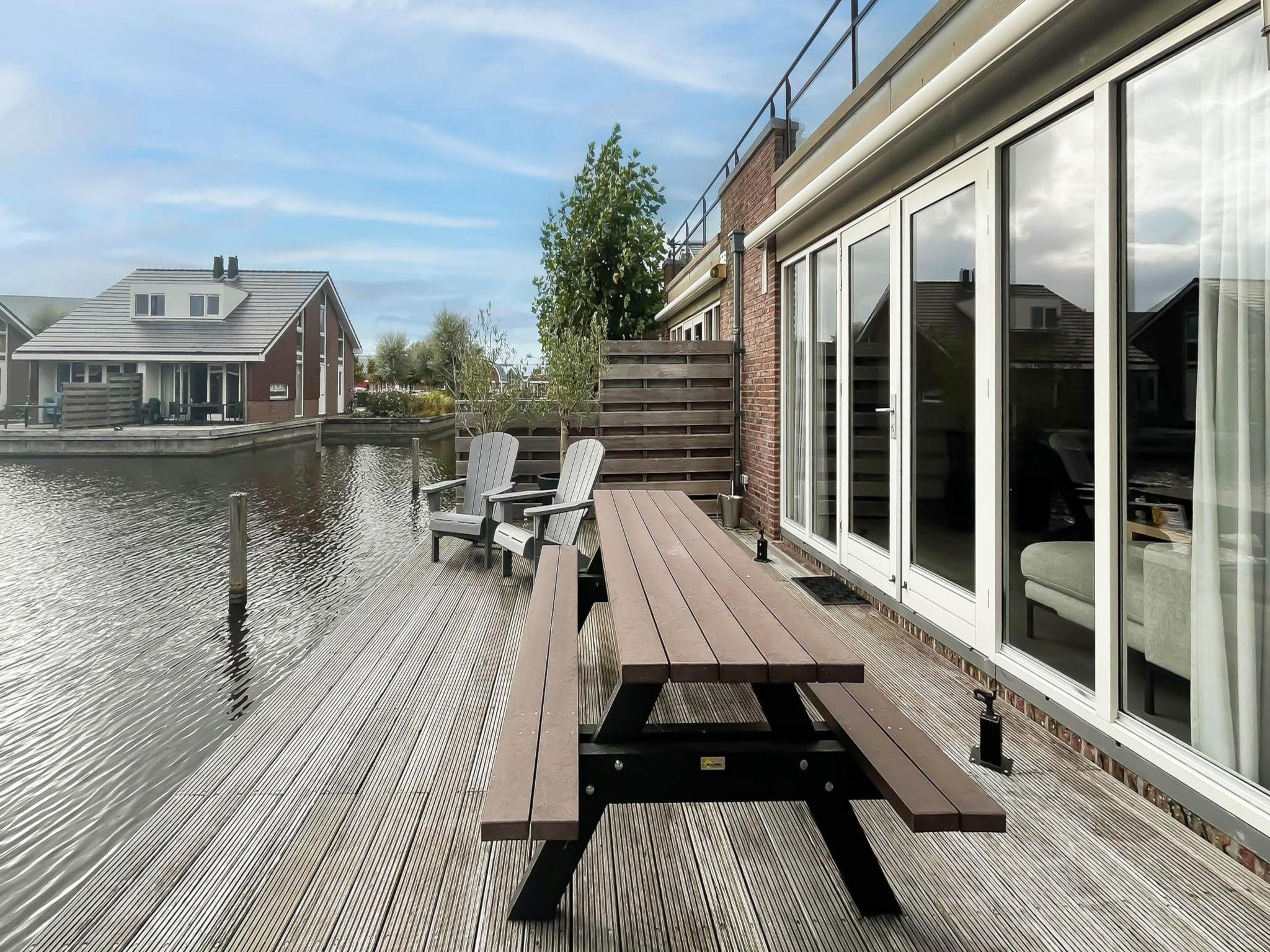 Het terras van Schelpzicht in Uitgeest