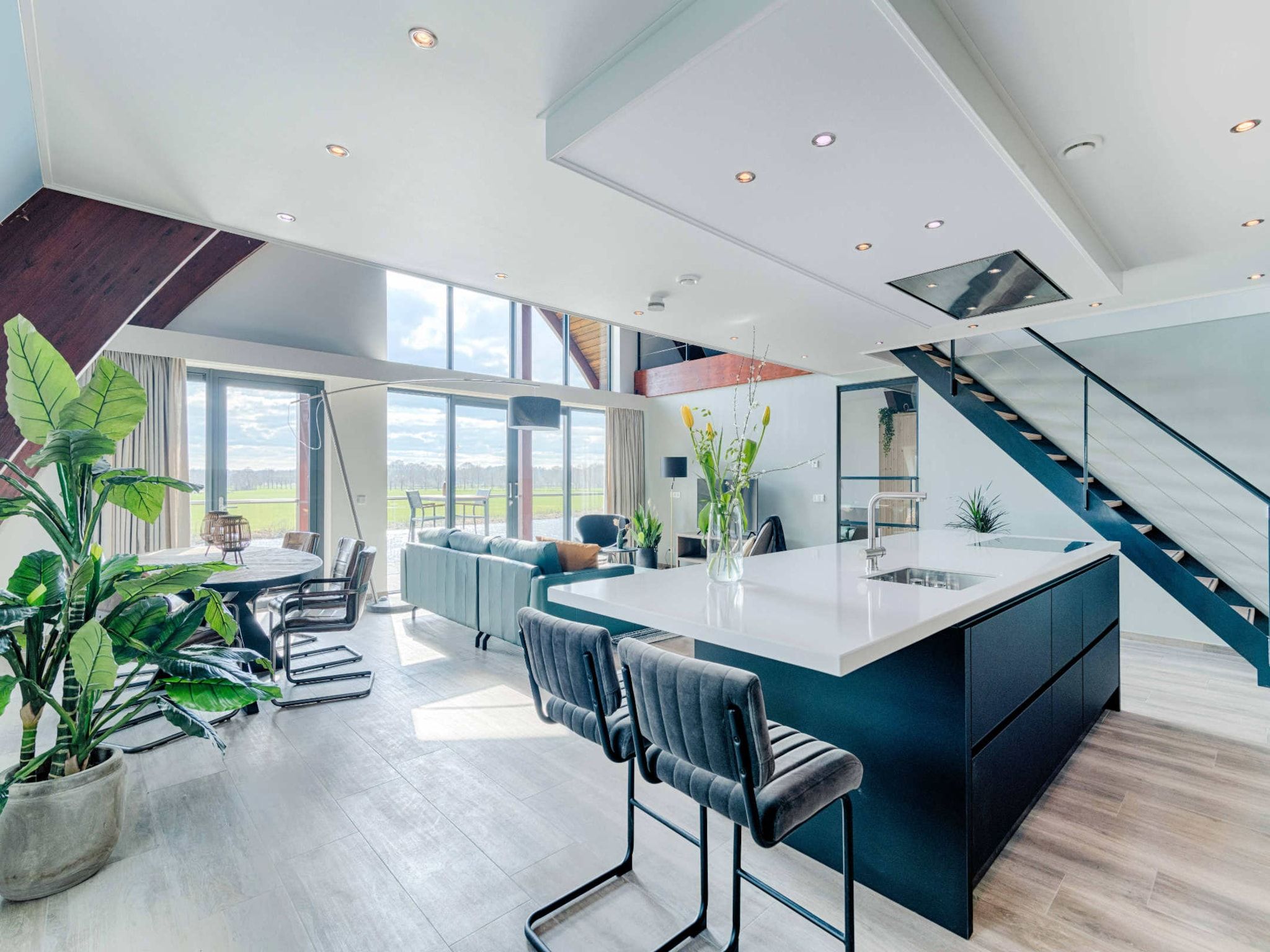 De eetkamer van Wellness at the Vecht - First floor in Dalfsen