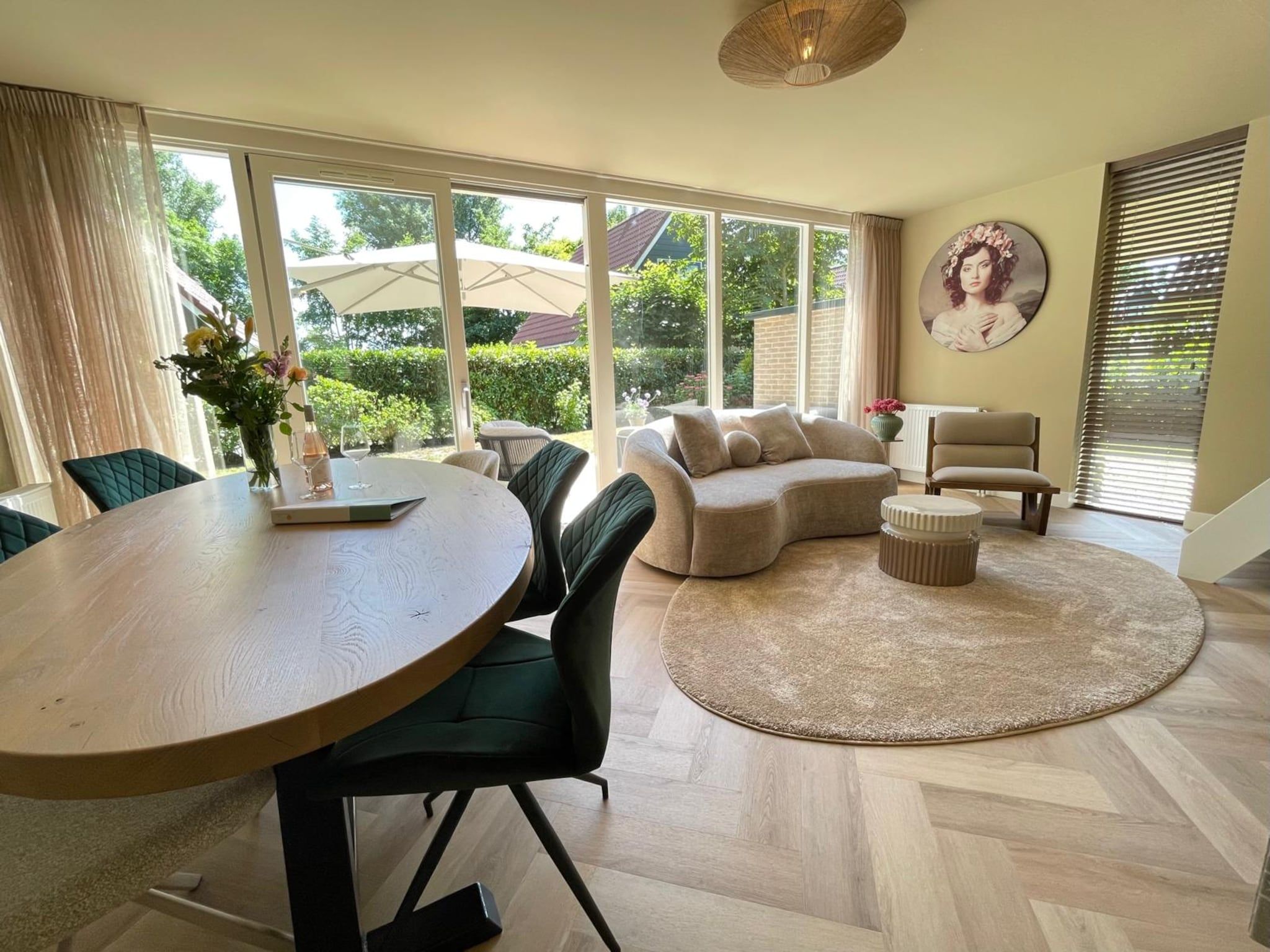 De eetkamer van Zon in de duinen - 33 in Sint Maarten