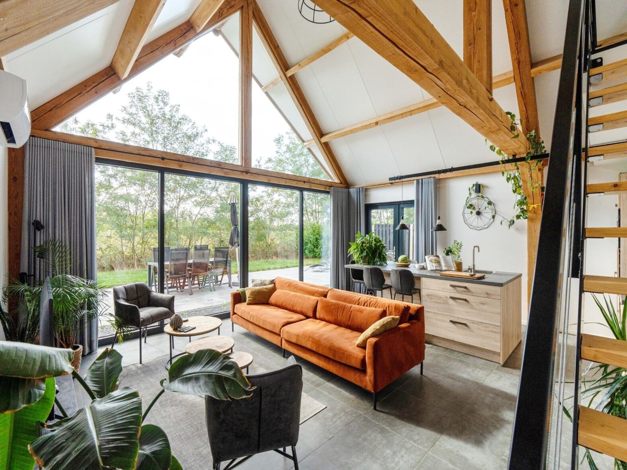 De woonkamer van Watersnip 12b - 706 in Baarle-nassau