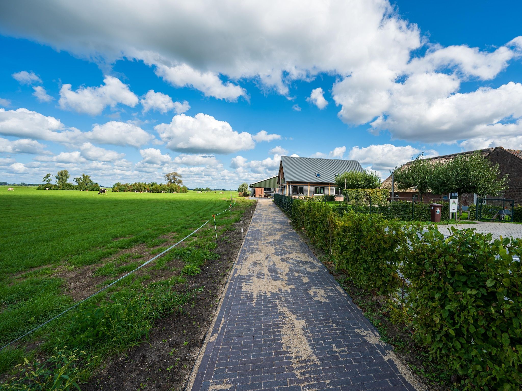 De buitenkant van The New Barn in Montfoort