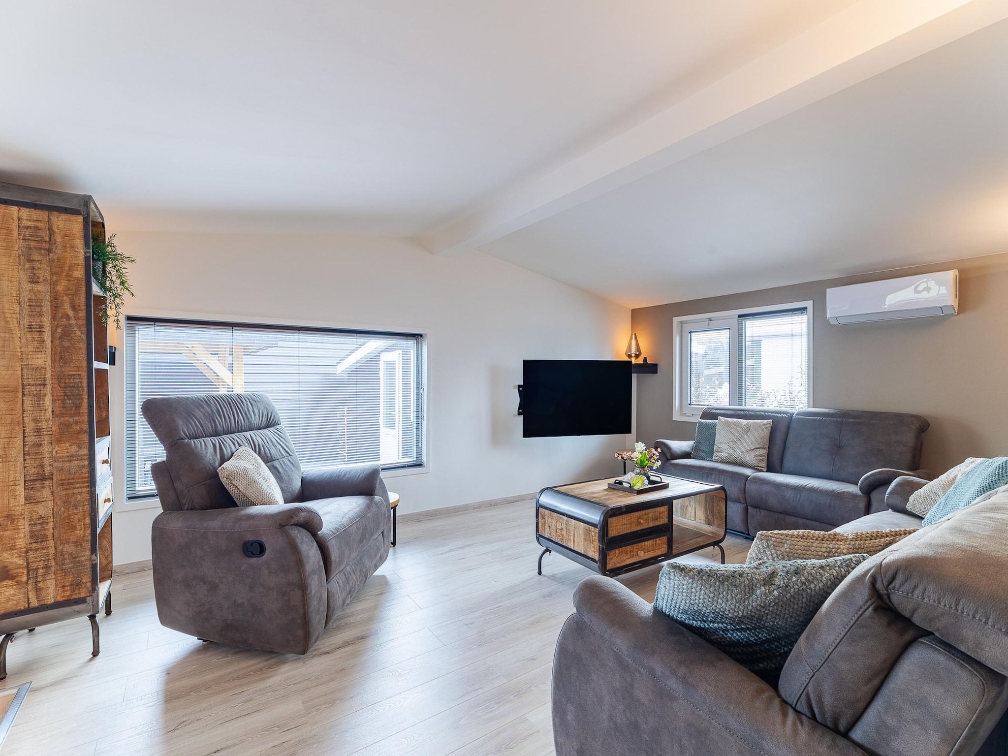 De woonkamer van Vakantiewoning - Keetenweg 10B - Stavenisse in Stavenisse