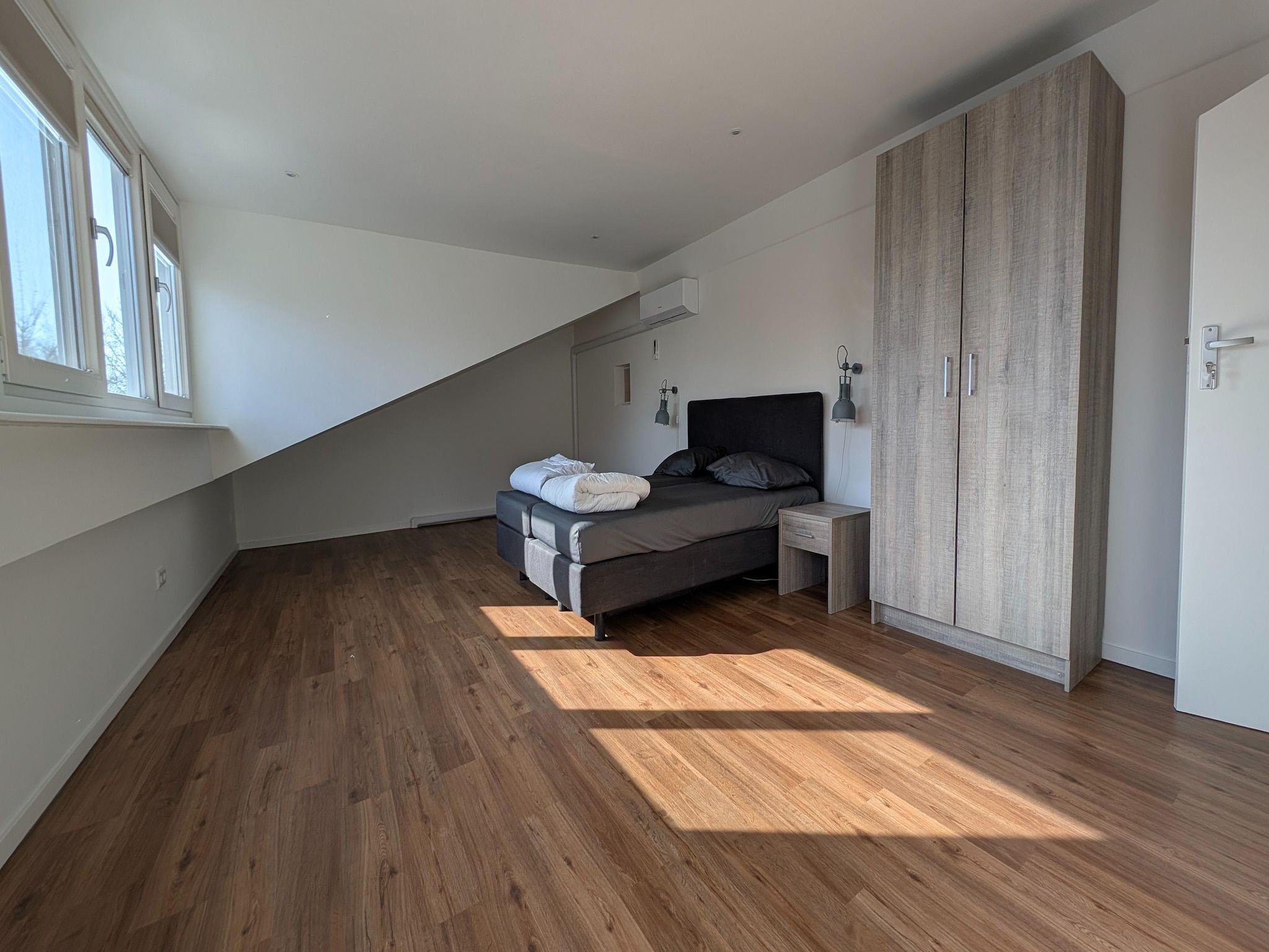 Een slaapkamer van kijkduinpark home in Den Haag
