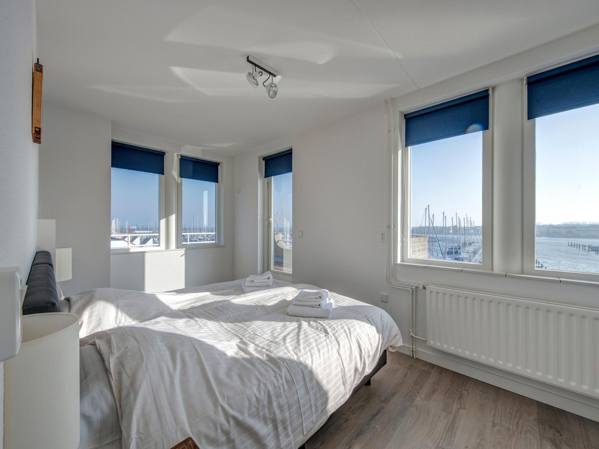 Een slaapkamer van 	Marina Port Zélande 1 in Ouddorp