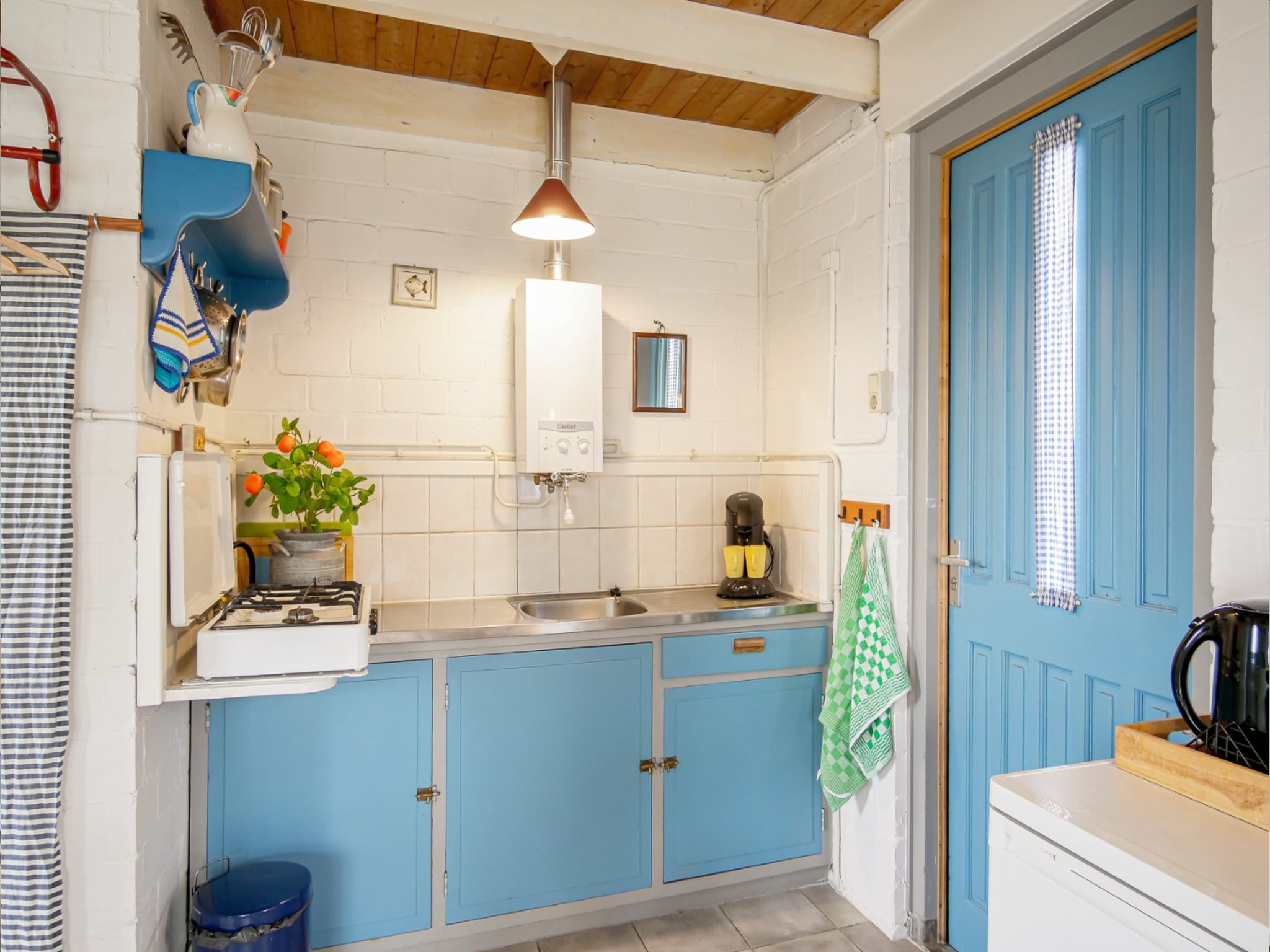 De keuken van Vakantiehuisje Vloed in Callantsoog