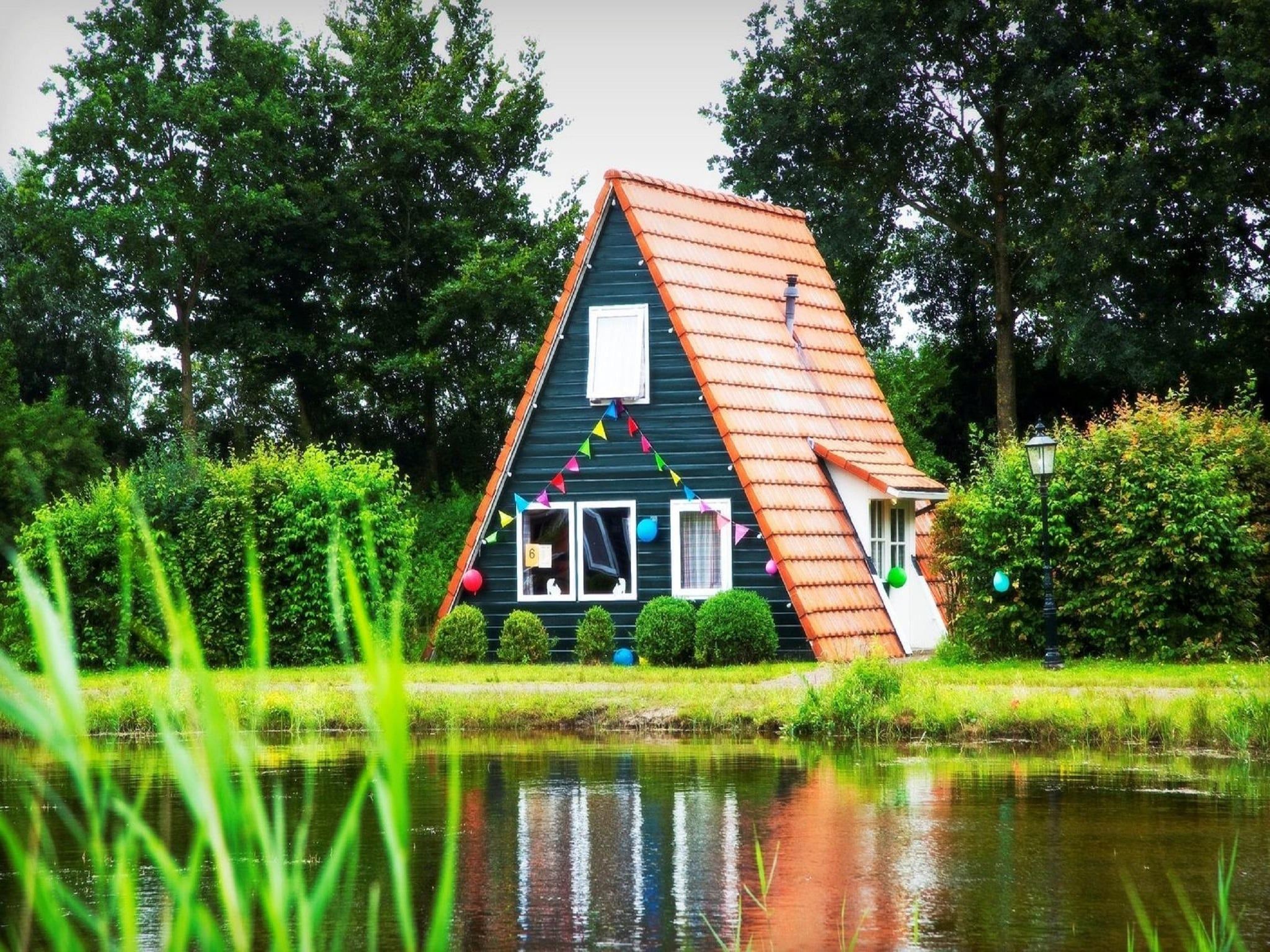 De buitenkant van Vakantiepark Eigen Wijze 1 in Bant