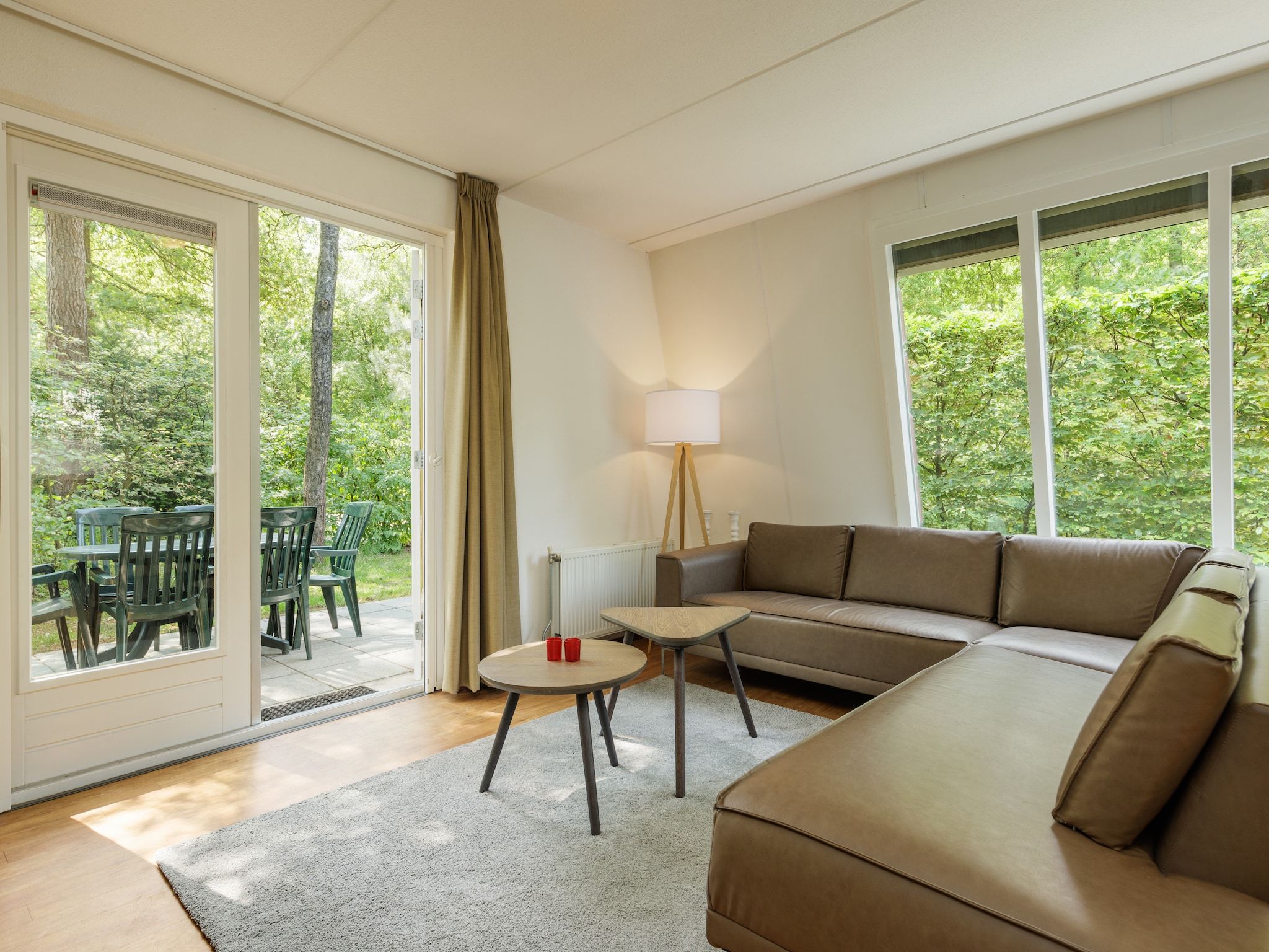 De woonkamer van Bungalowpark Hoenderloo 2 in Hoenderloo