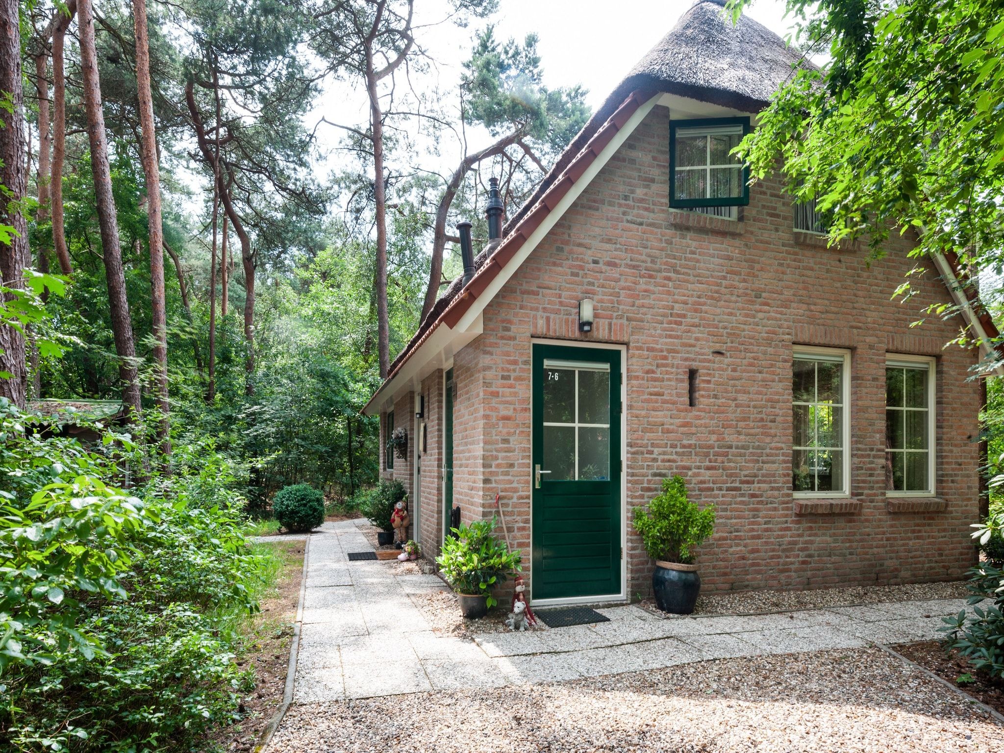 De buitenkant van Dapama in Beerze