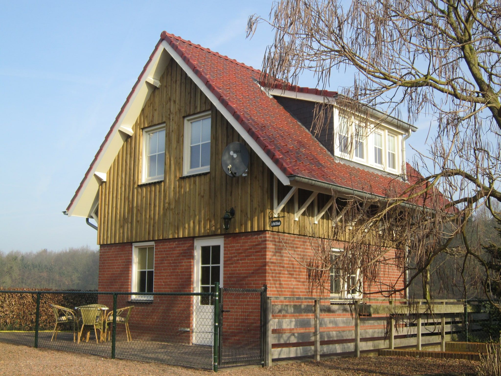De buitenkant van Le Petit Miracle in Well