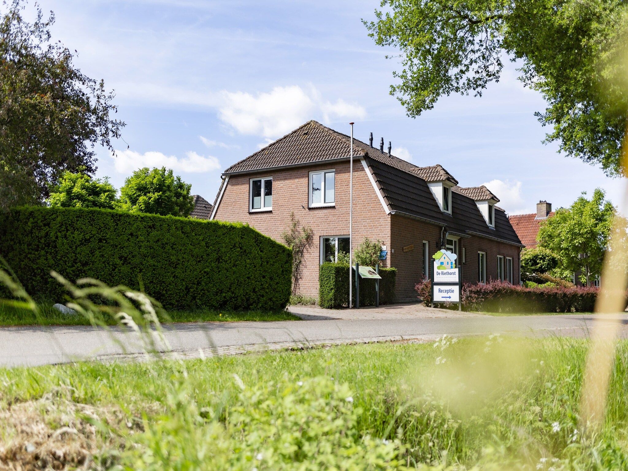 De buitenkant van De Riethorst 2 in Plasmolen