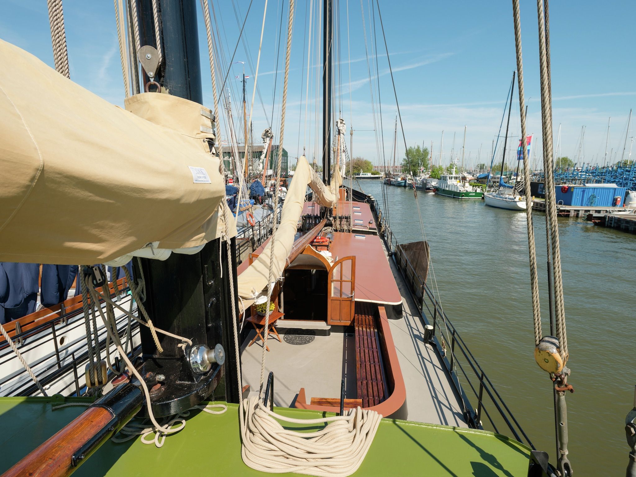 De buitenkant van Korevaer in Leiden