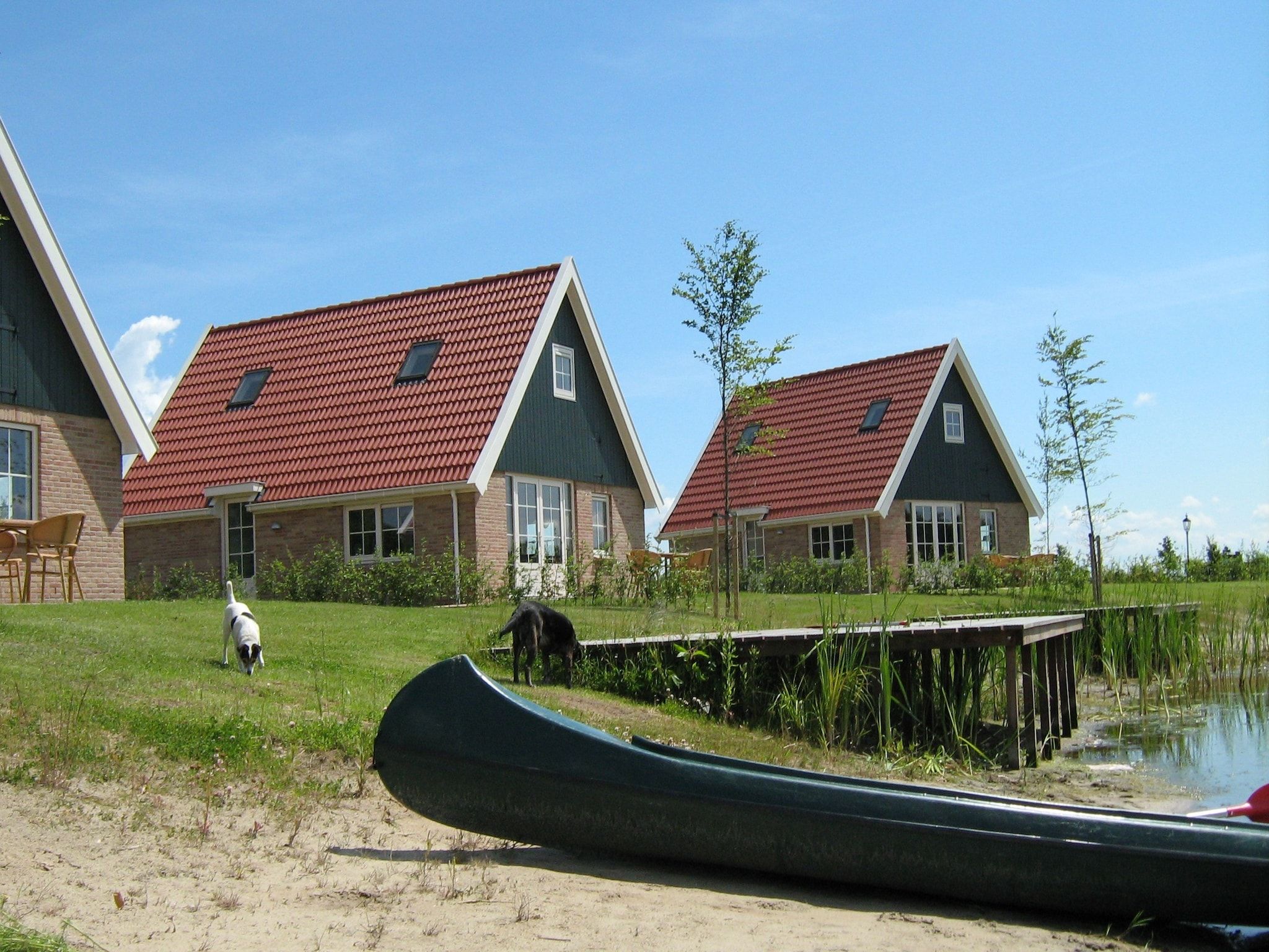 De buitenkant van Vakantiepark Eigen Wijze 4 in Bant