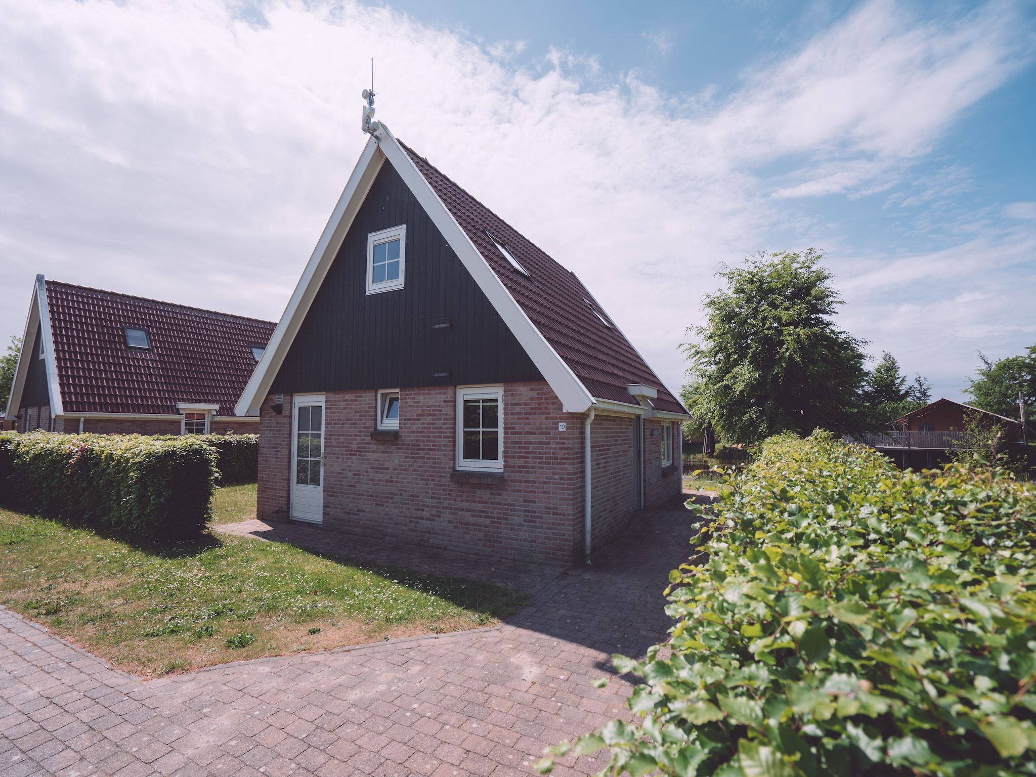 De buitenkant van Vakantiepark Eigen Wijze 4 in Bant