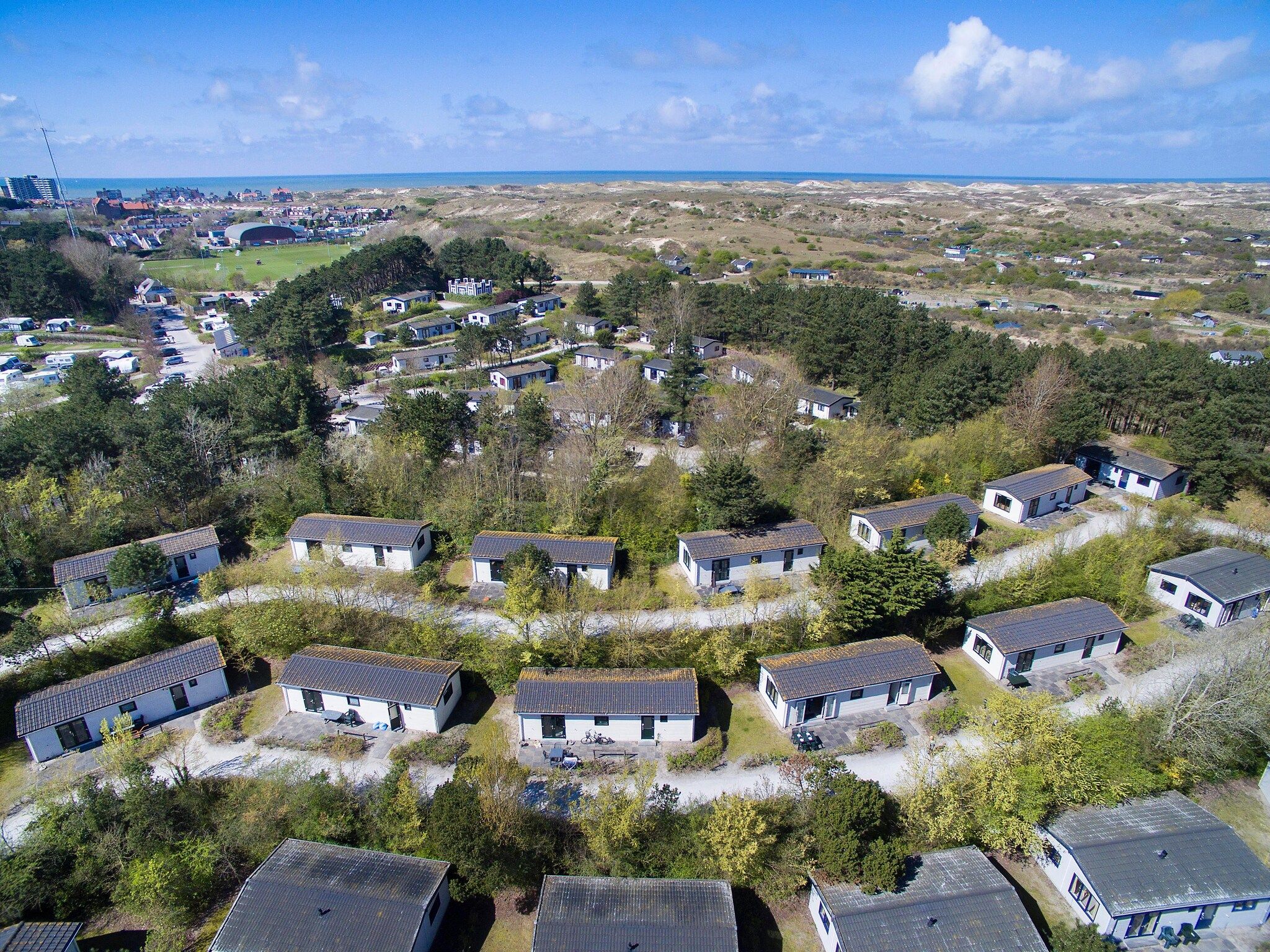 De buitenkant van Kustpark Egmond aan Zee 4 in Egmond aan zee