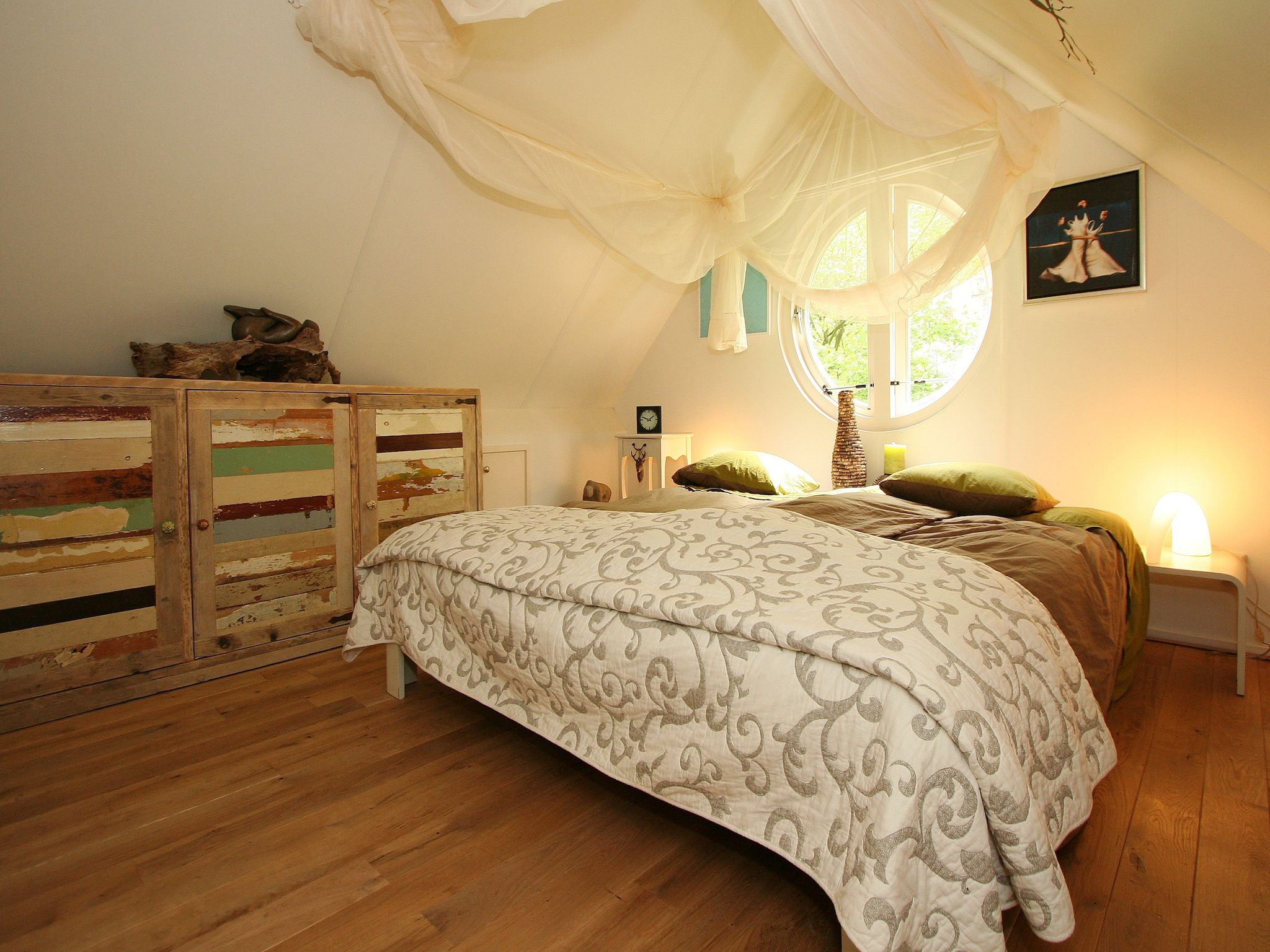 Een slaapkamer van Boshuis in Dalfsen