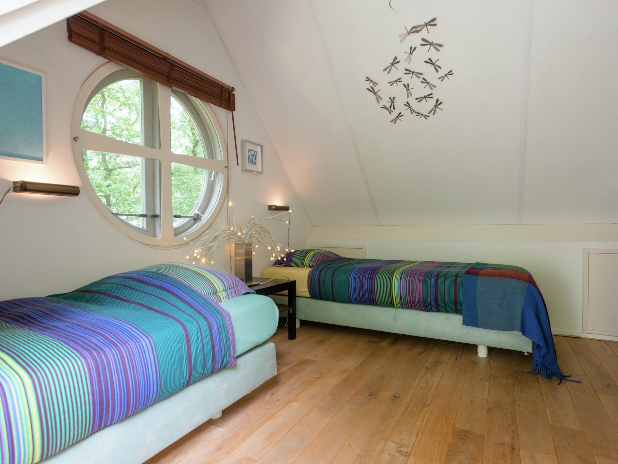 Een slaapkamer van Boshuis in Dalfsen