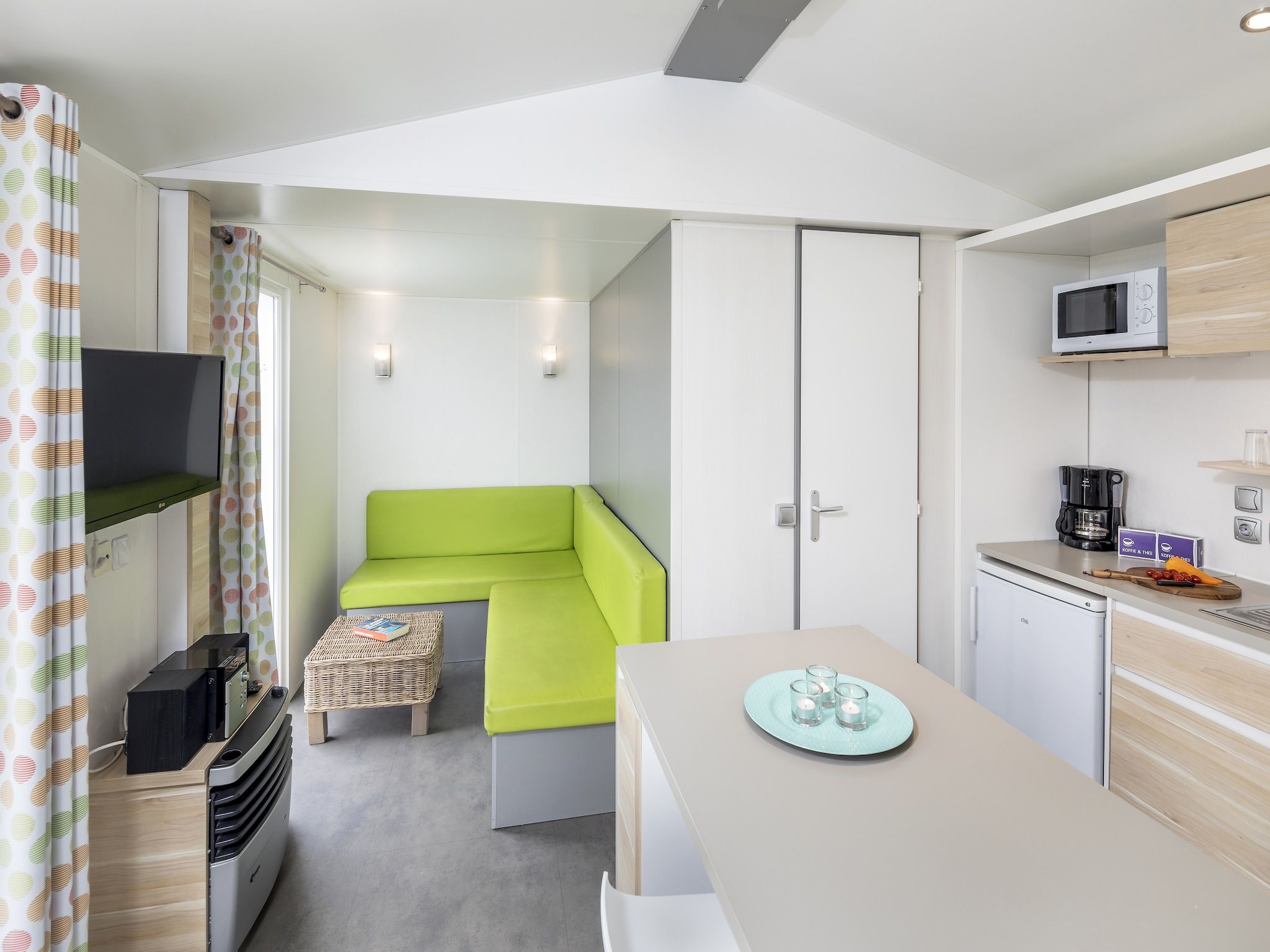 De woonkamer van Vakantiepark Beach Resort 2 in Kamperland