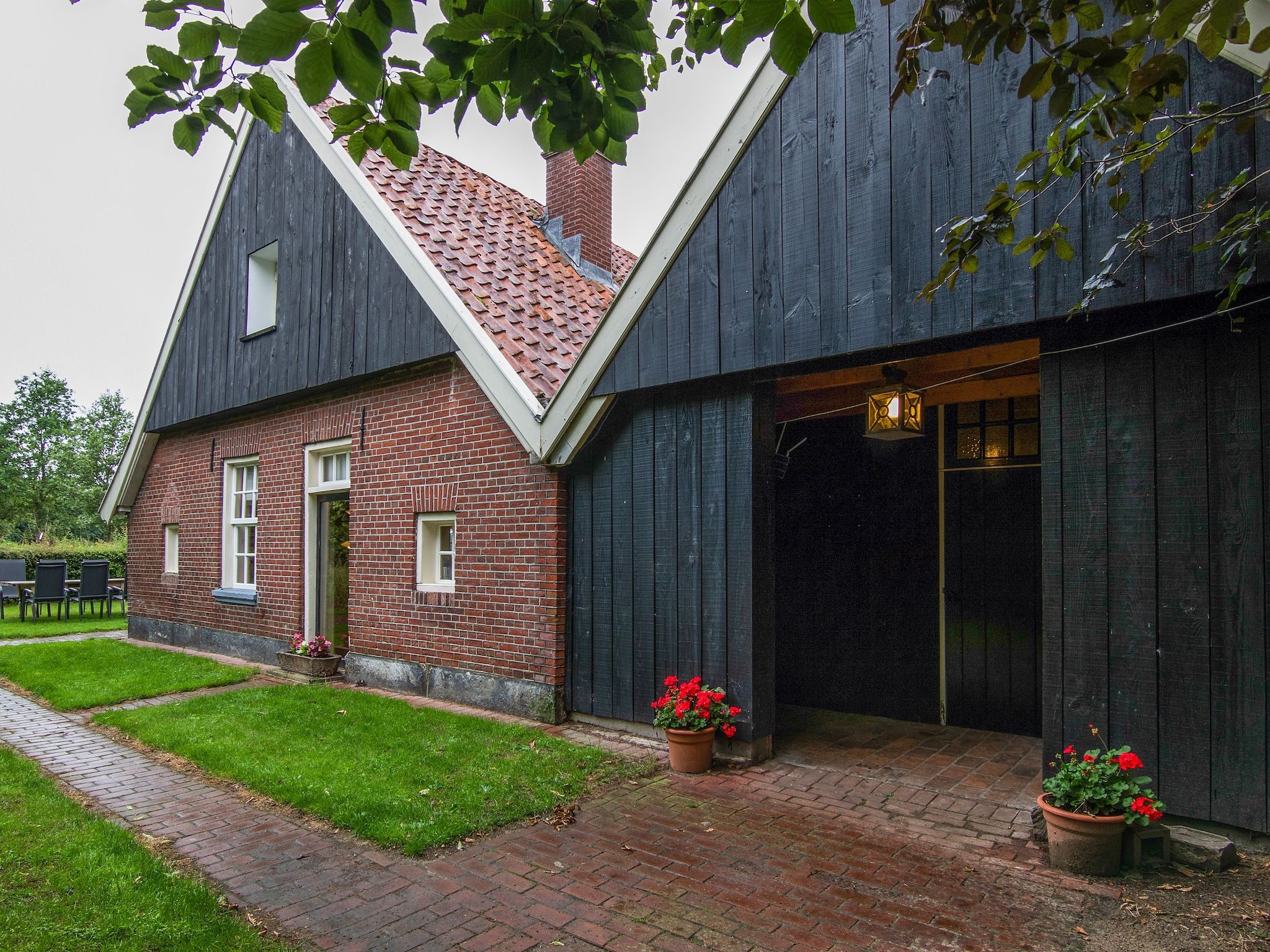 De buitenkant van Kotman's spieker 12 persoons in Enschede