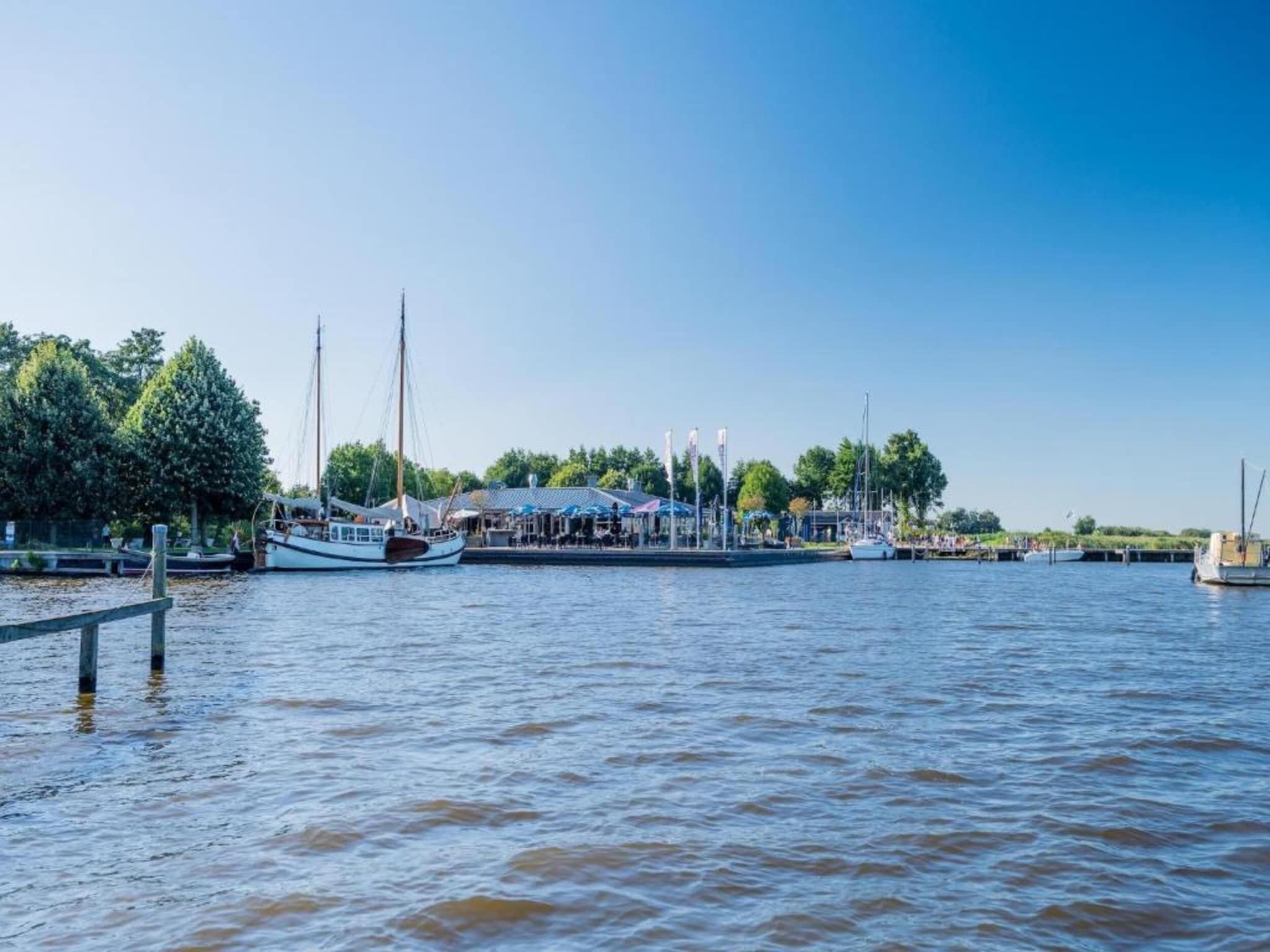 De omgeving van Huize Lewis in Balk