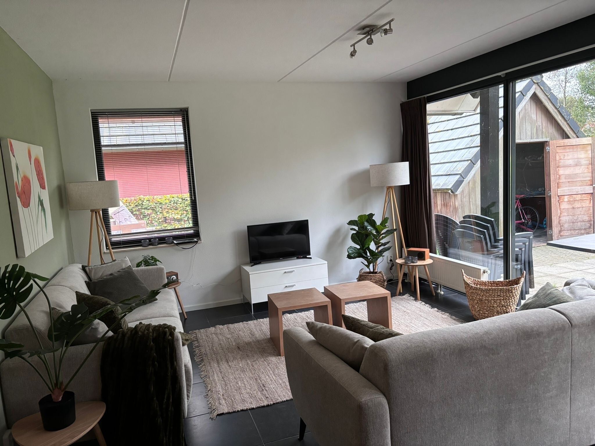 De woonkamer van Huize Lewis in Balk