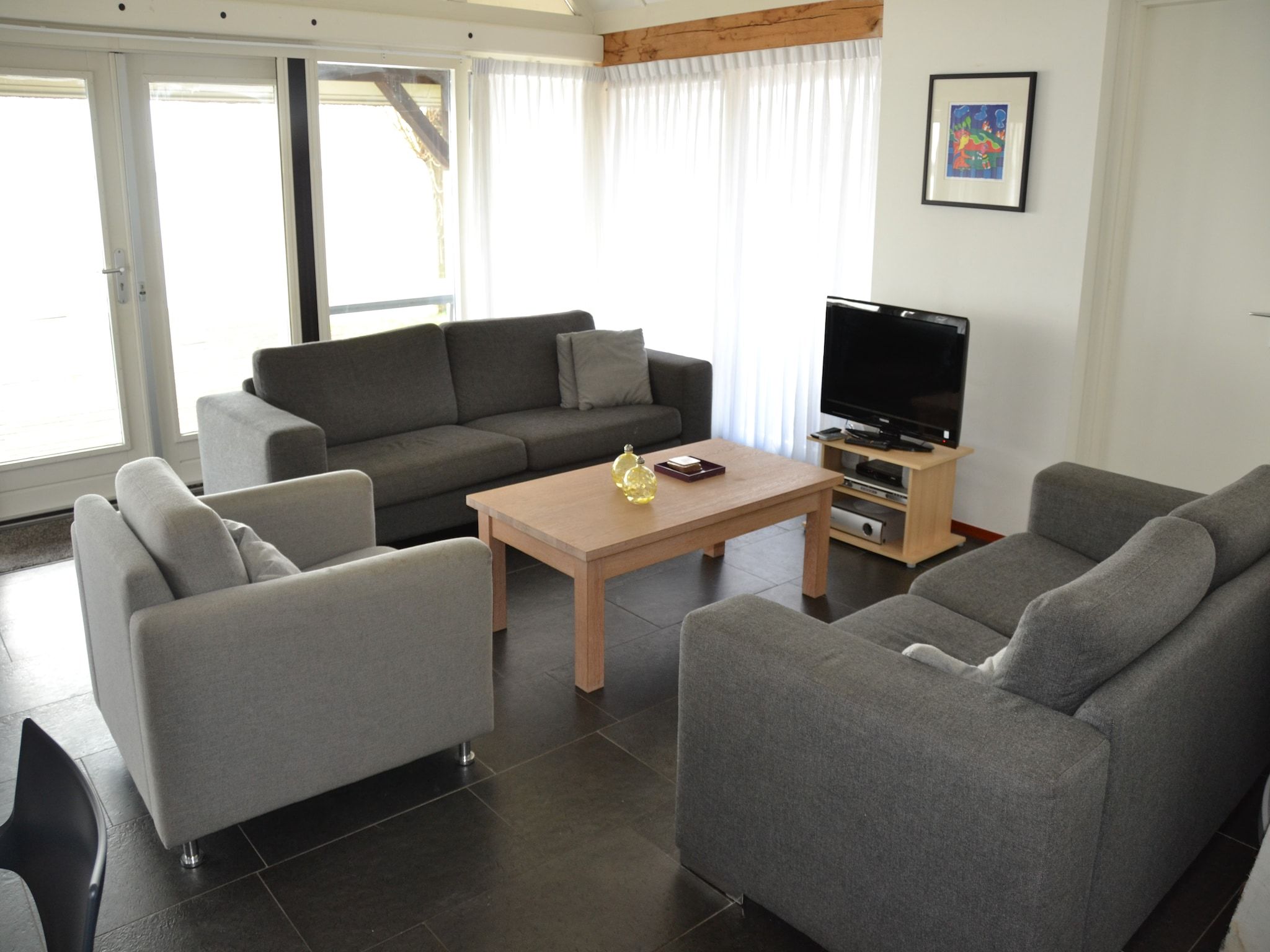 De woonkamer van Waterpark Belterwiede 3 in Wanneperveen