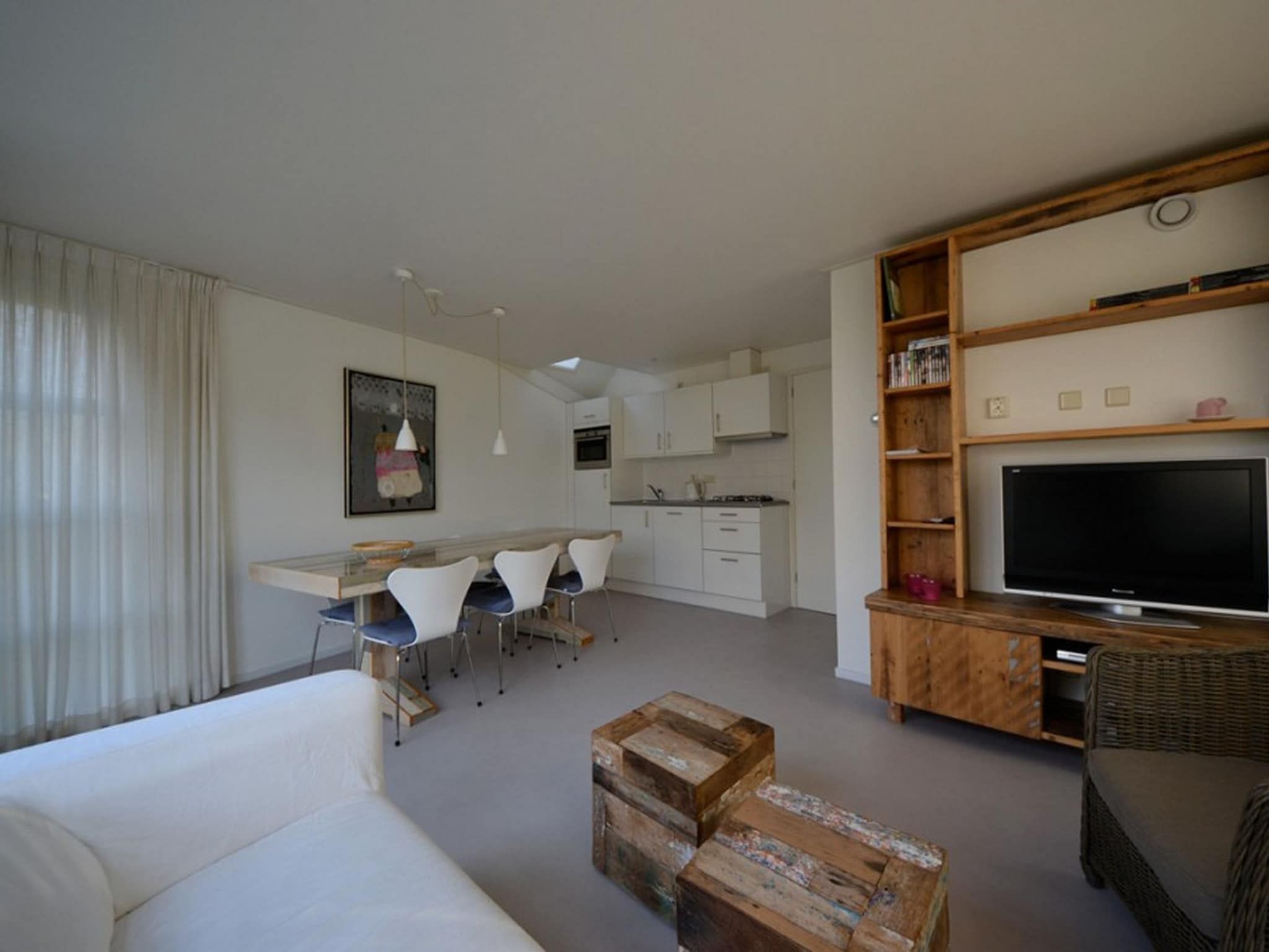 De woonkamer van Park Scorleduyn 3 in Schoorl