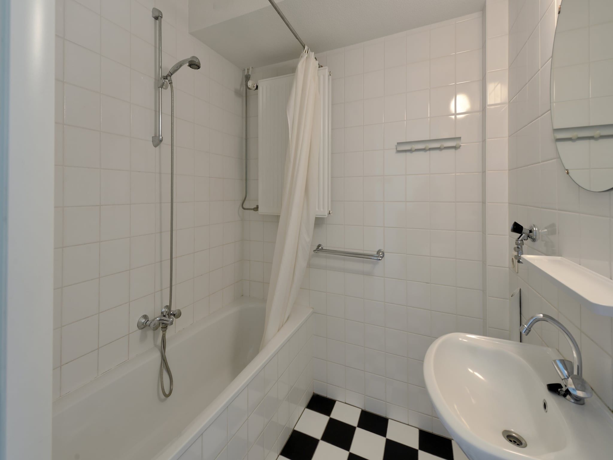 De badkamer van Villapark Schildmeer 4 in Steendam