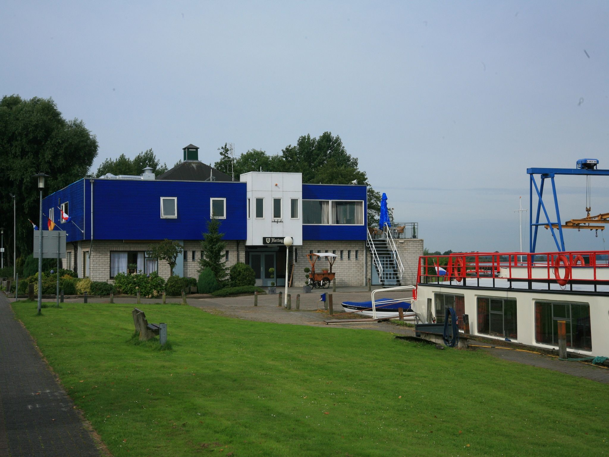 Parkfaciliteiten bij Villapark Schildmeer 1 in Steendam
