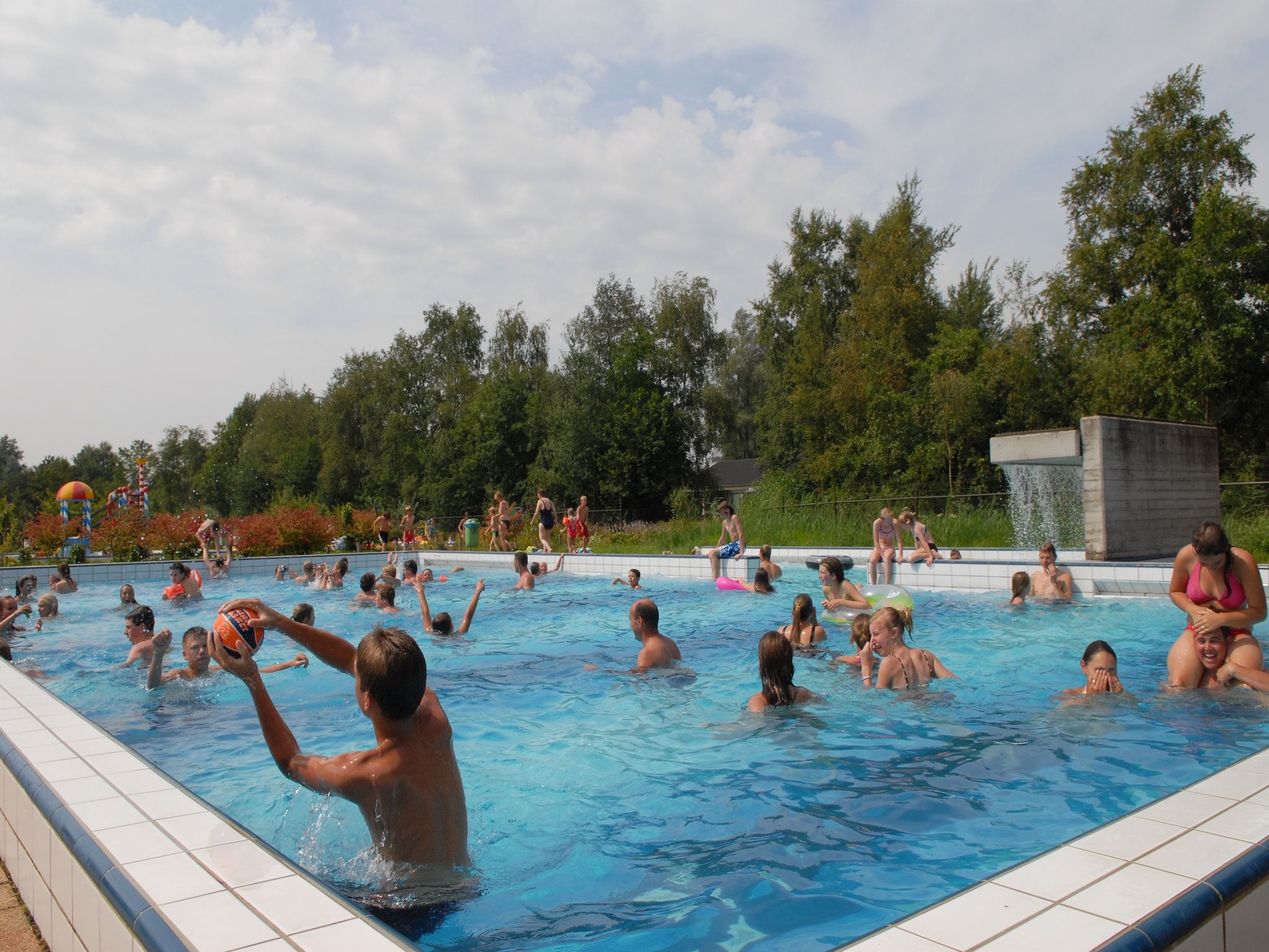 Parkfaciliteiten bij Buitenplaats It Wiid 1 in Eernewoud