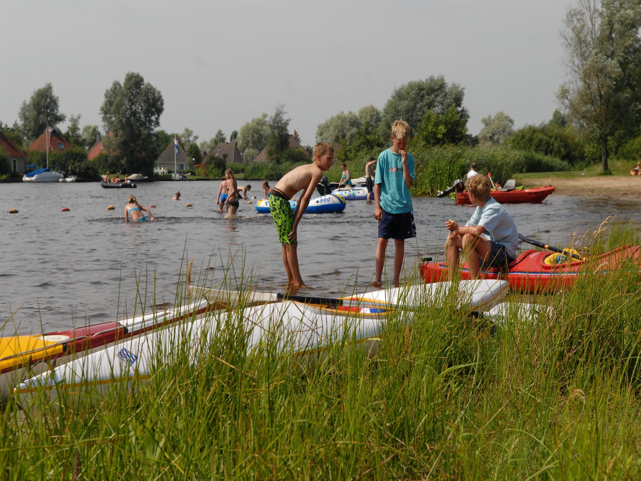Parkfaciliteiten bij Buitenplaats It Wiid in Eernewoud