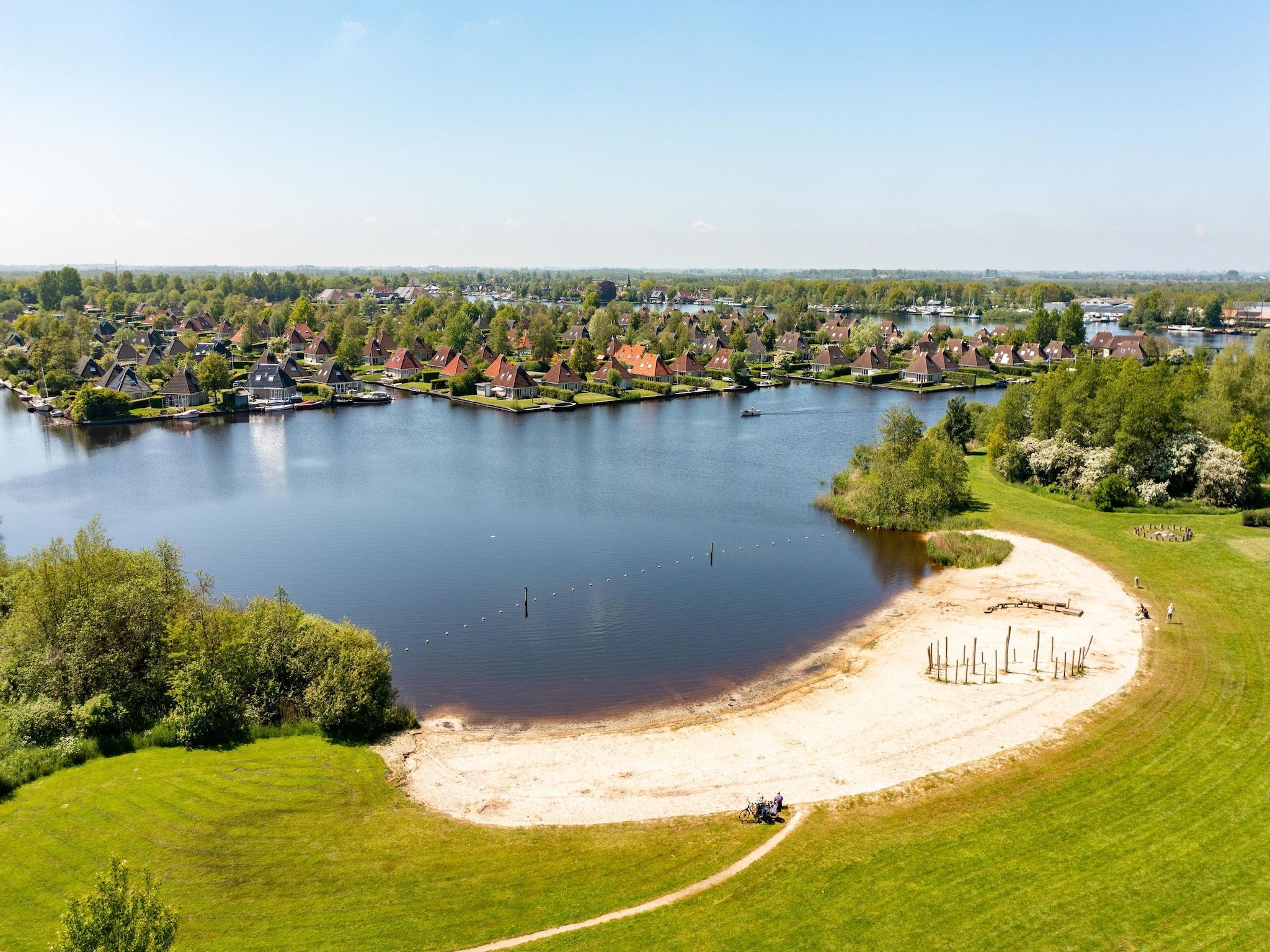 Parkfaciliteiten bij Buitenplaats It Wiid in Eernewoud