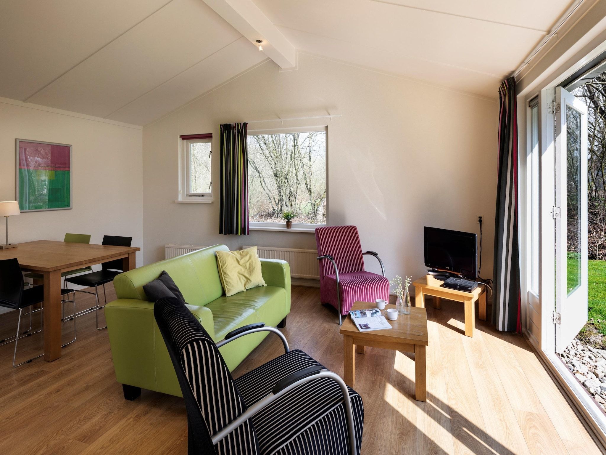 De woonkamer van Marke van Ruinen 1 in Ruinen