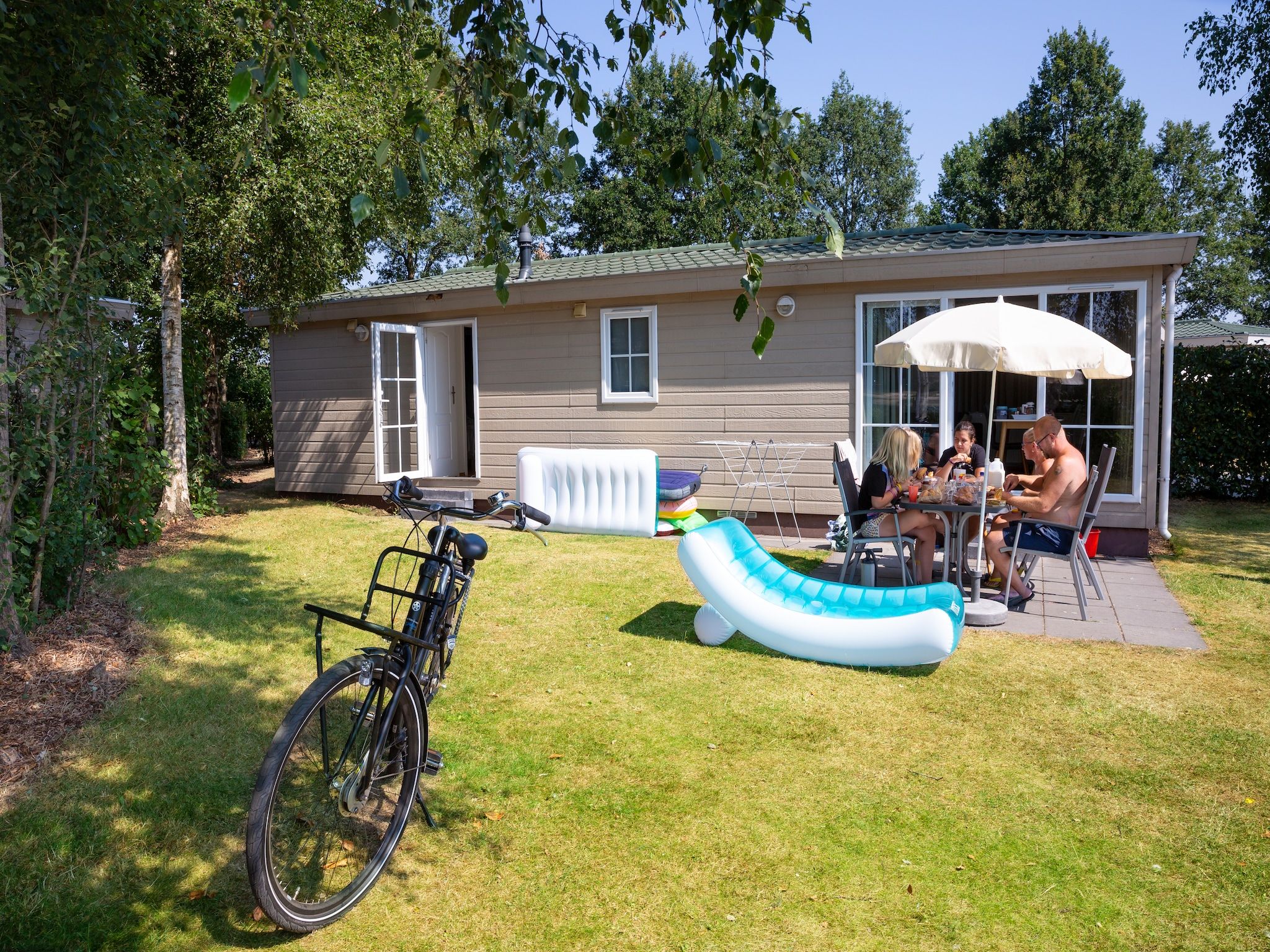 Parkfaciliteiten bij Recreatiepark Tolplas 7 in Hoge Hexel