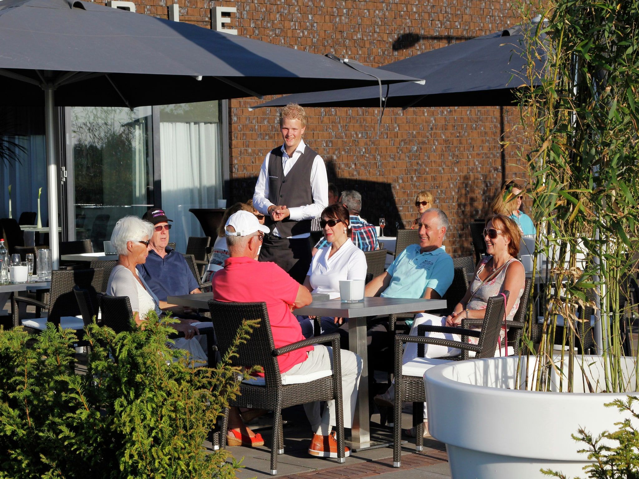 Parkfaciliteiten bij Tuinvilla 2-4 persoons in Heel
