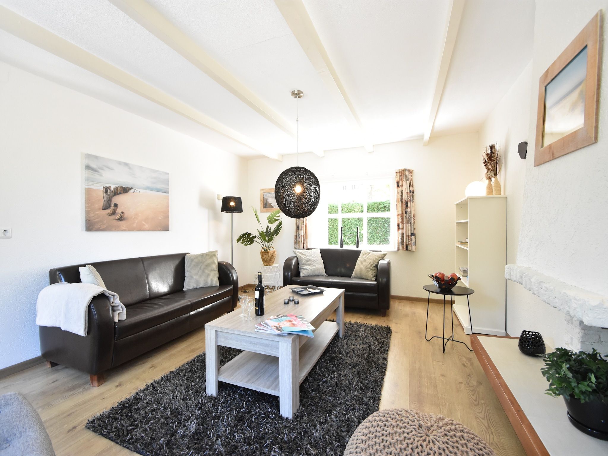 De woonkamer van De Notenweide in Zonnemaire