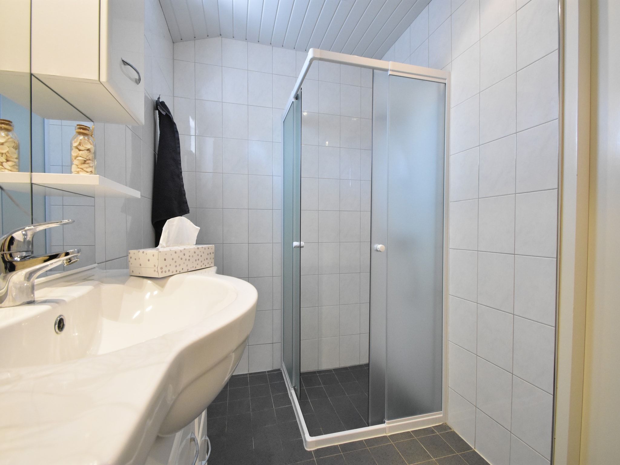 De badkamer van De Notenweide in Zonnemaire