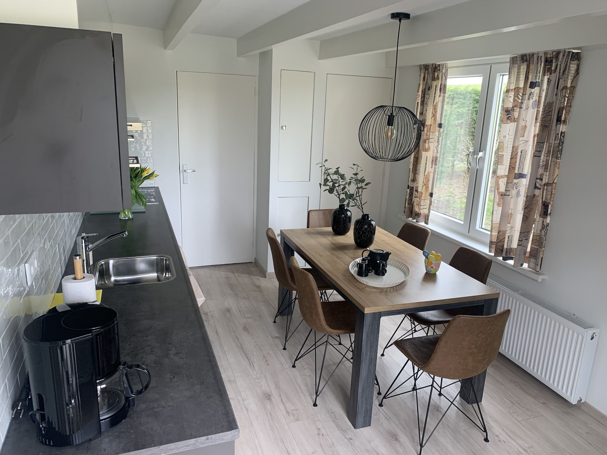 De eetkamer van De Notenweide in Zonnemaire