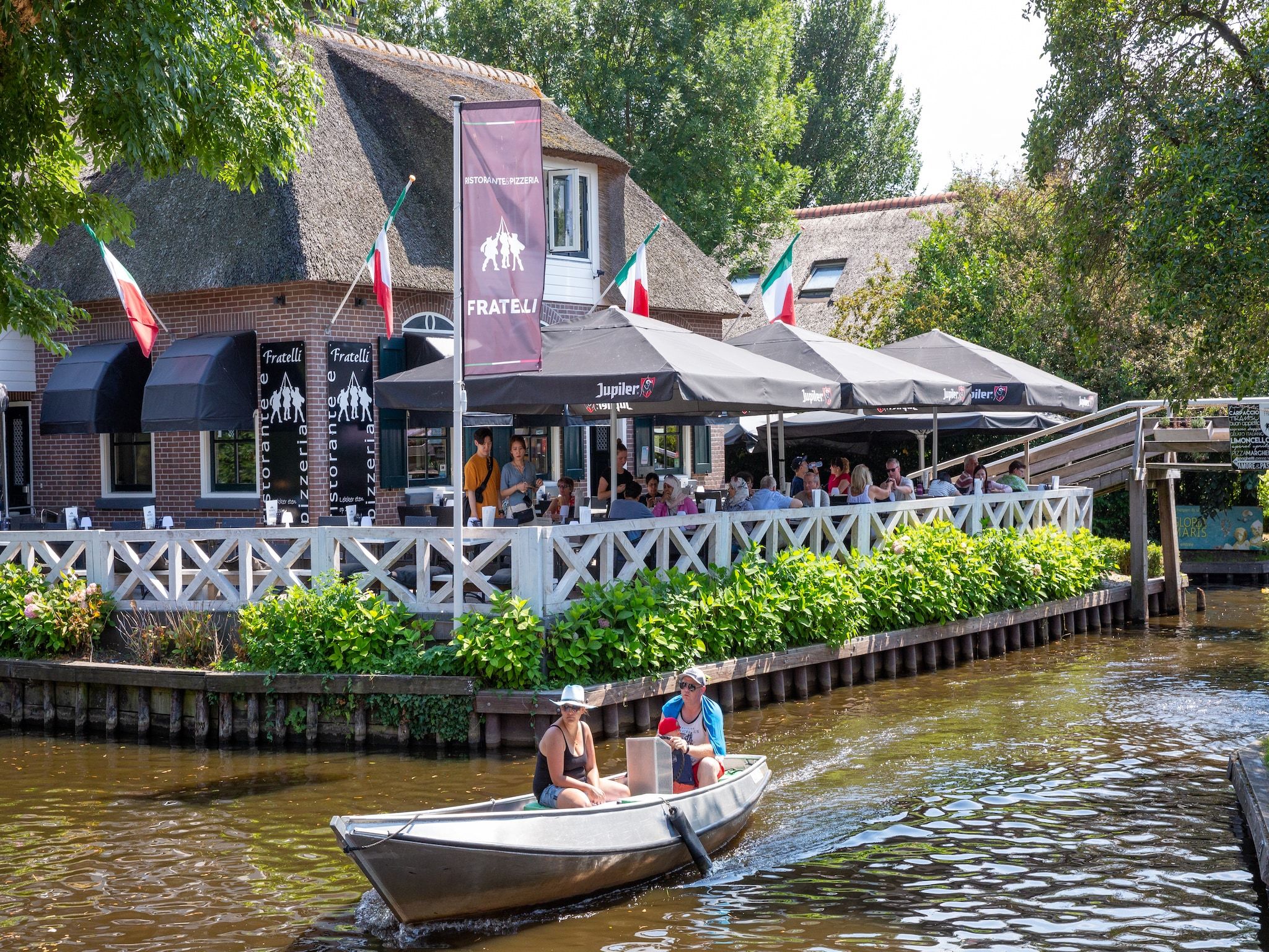 De omgeving van Villapark De Weerribben 3 in Paasloo