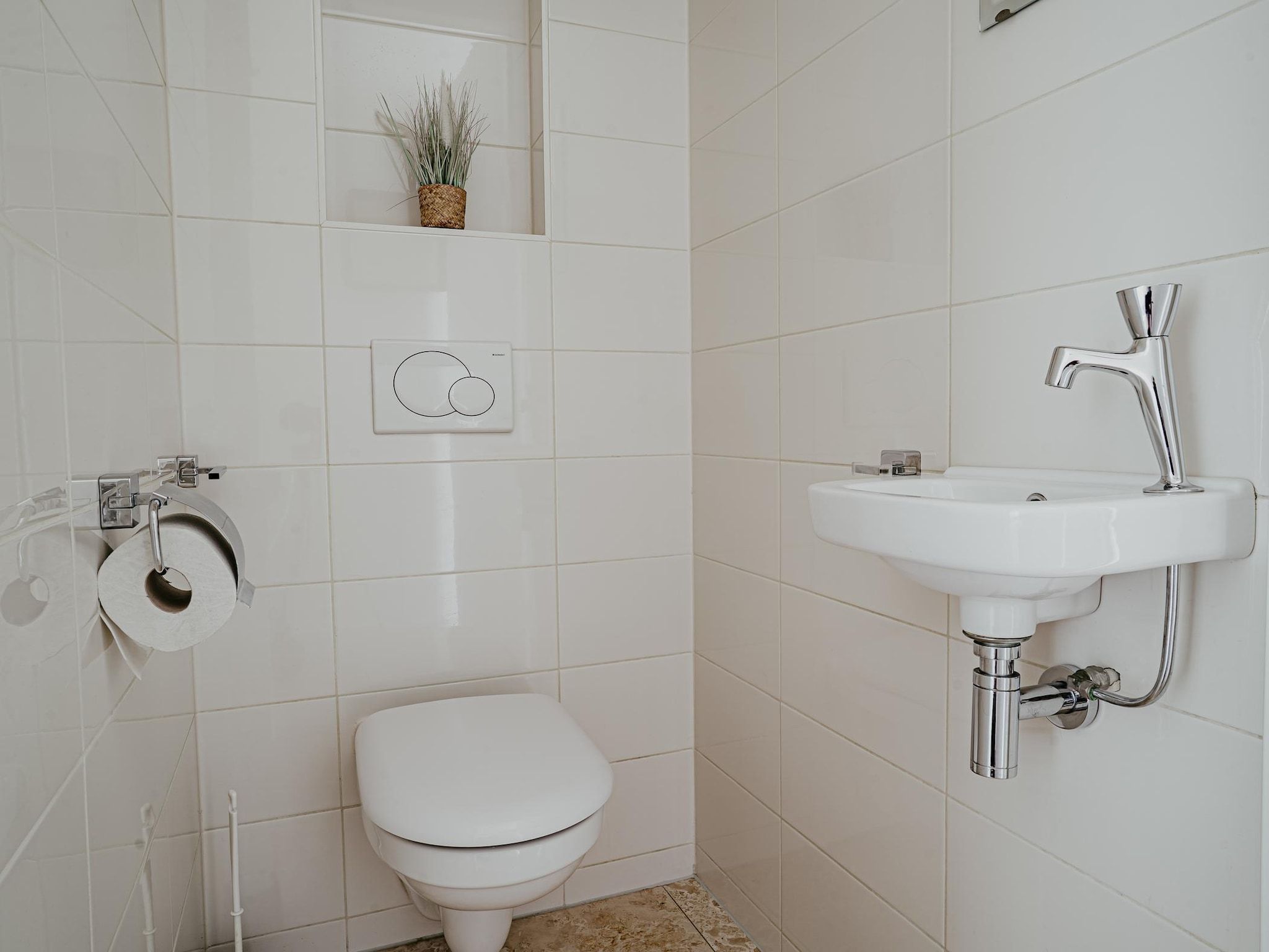 De badkamer van De ZeeParel Sea Crab in Egmond aan zee
