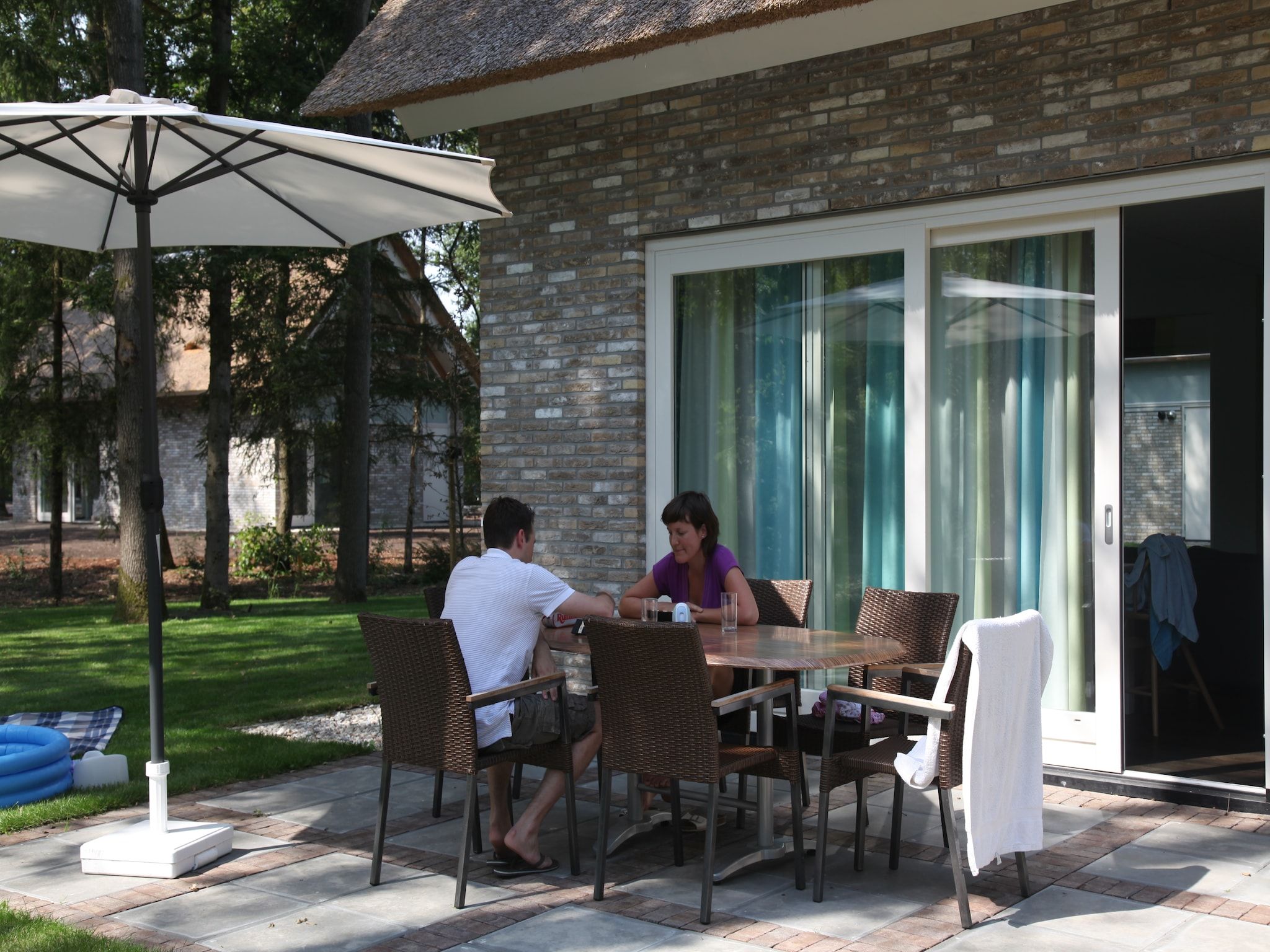 Het terras van Marke van Ruinen 6 in Ruinen