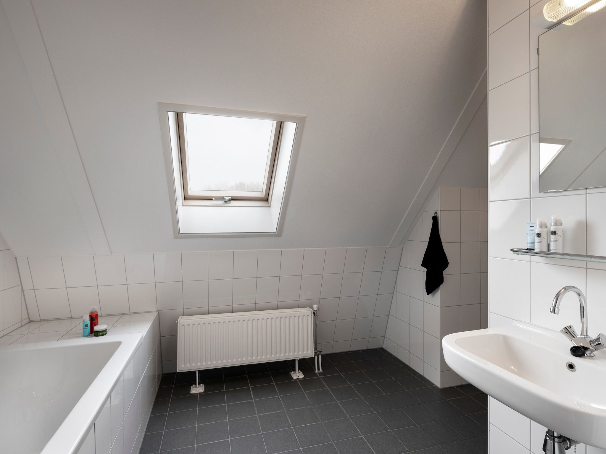 De badkamer van Marke van Ruinen 6 in Ruinen