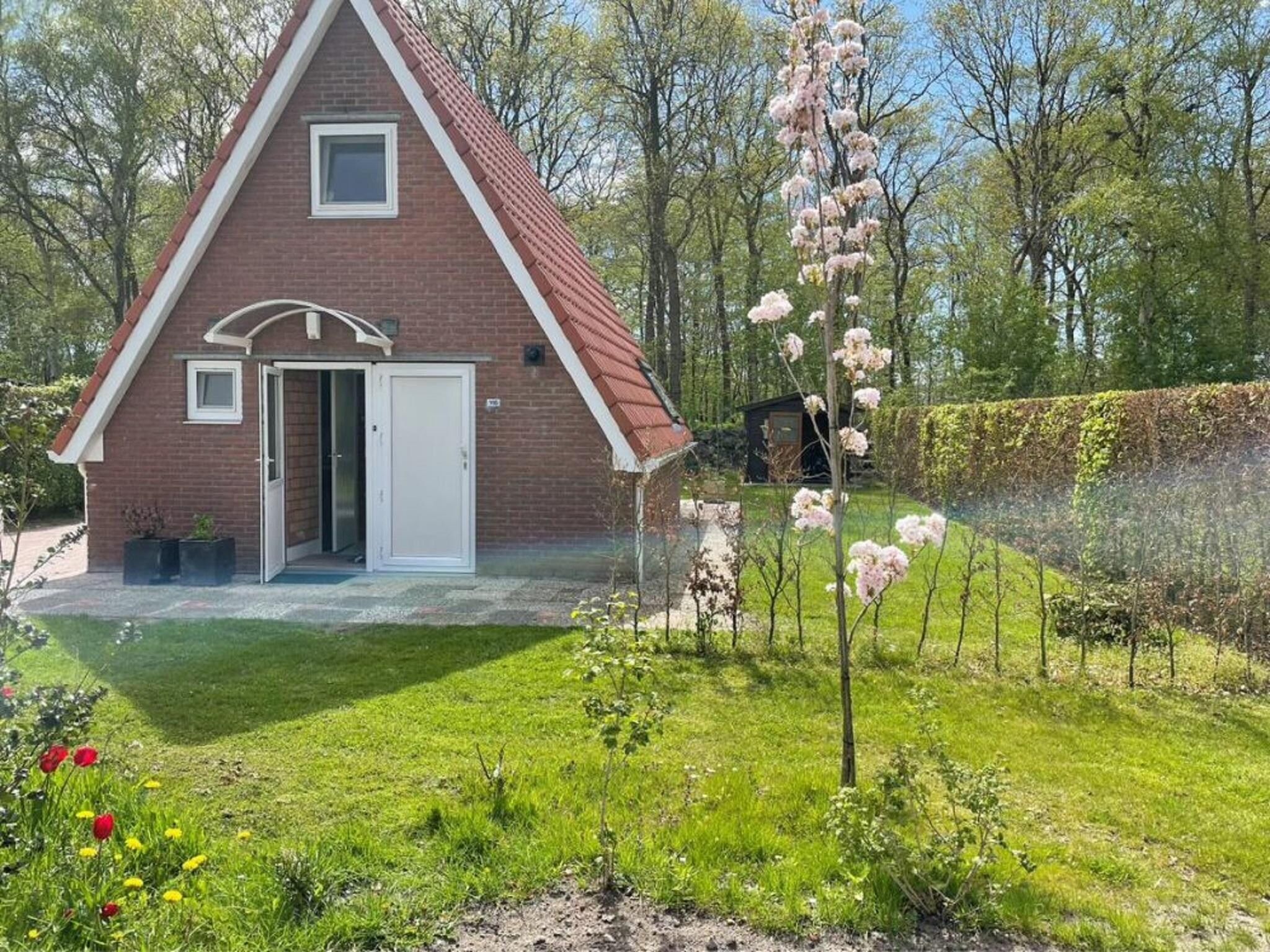 De buitenkant van Landgoed Eysinga State 4 in Sint Nicolaasga