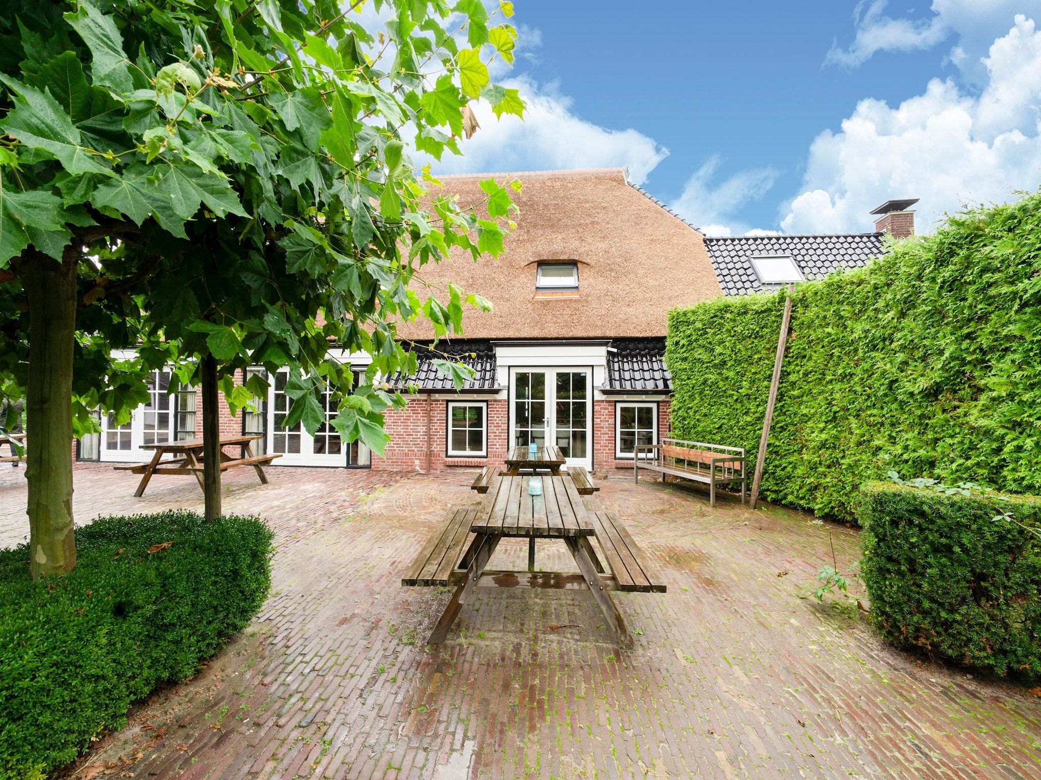 De buitenkant van Heide State in Noardburgum
